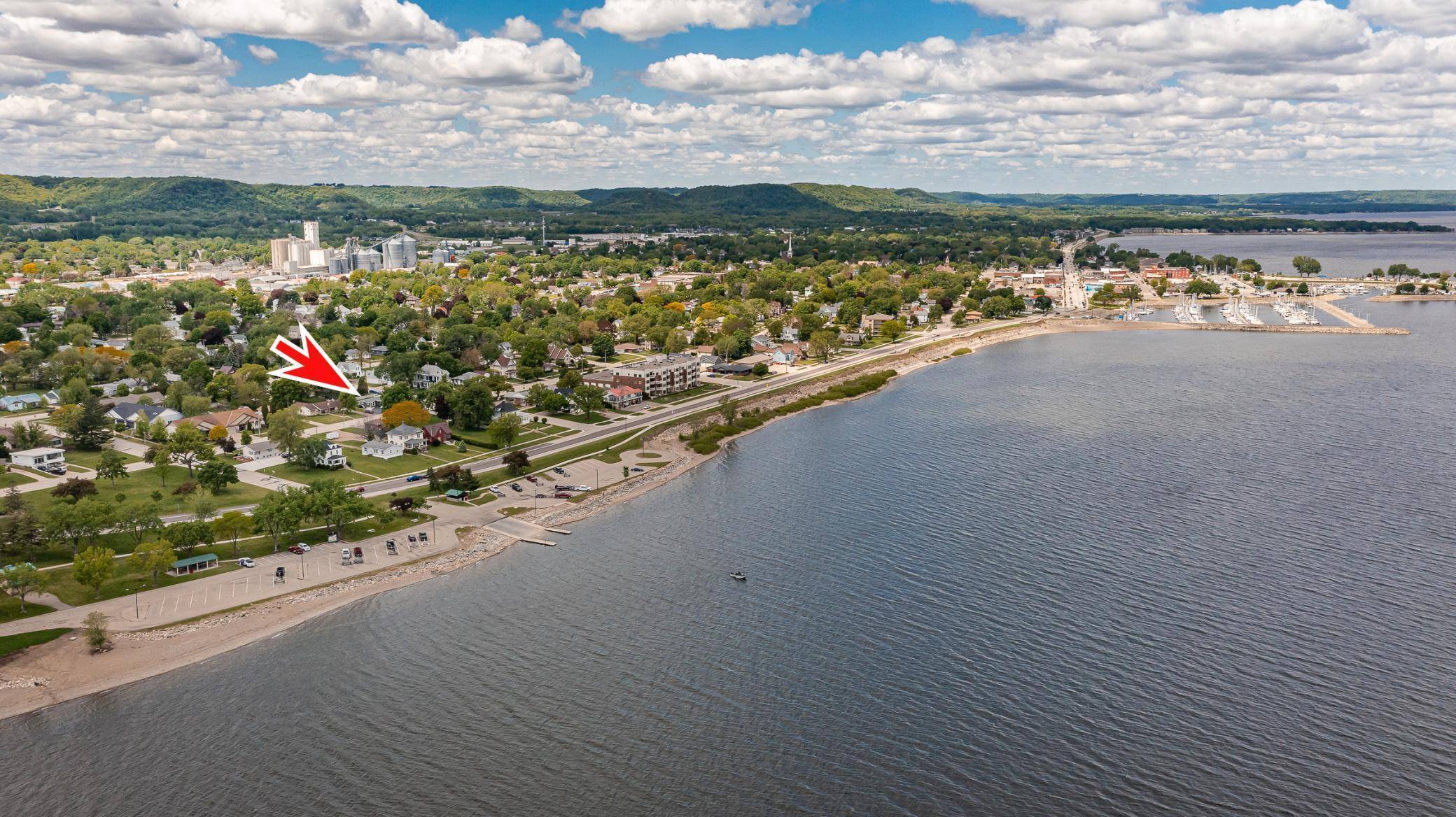 Lake City, MN 55041,311 W Wisconsin ST