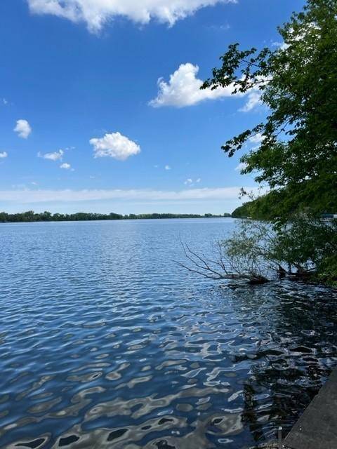 Windom, MN 56101,614 S South Shore Drive DR S
