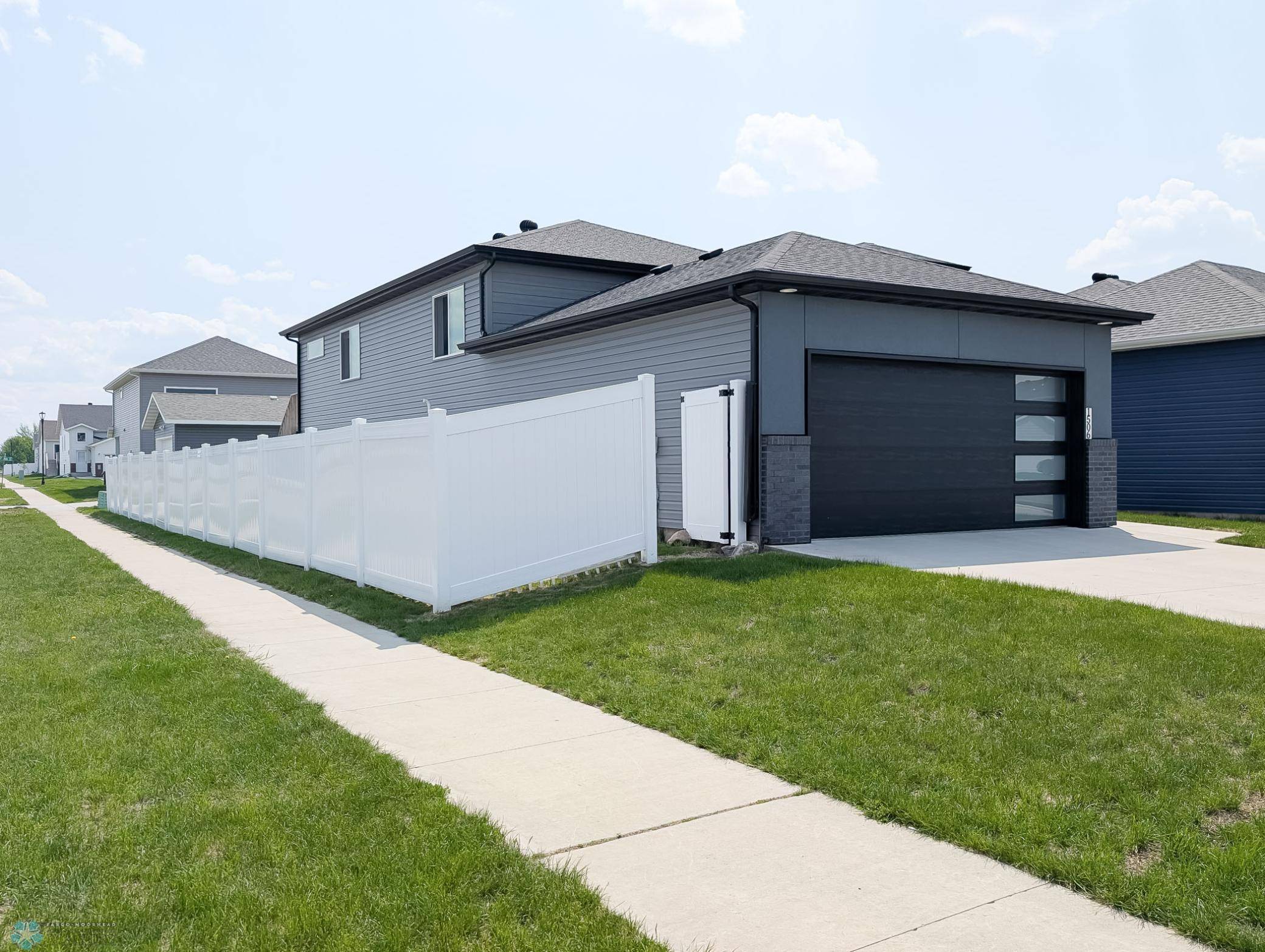 Fargo, ND 58104,1506 67th AVE S