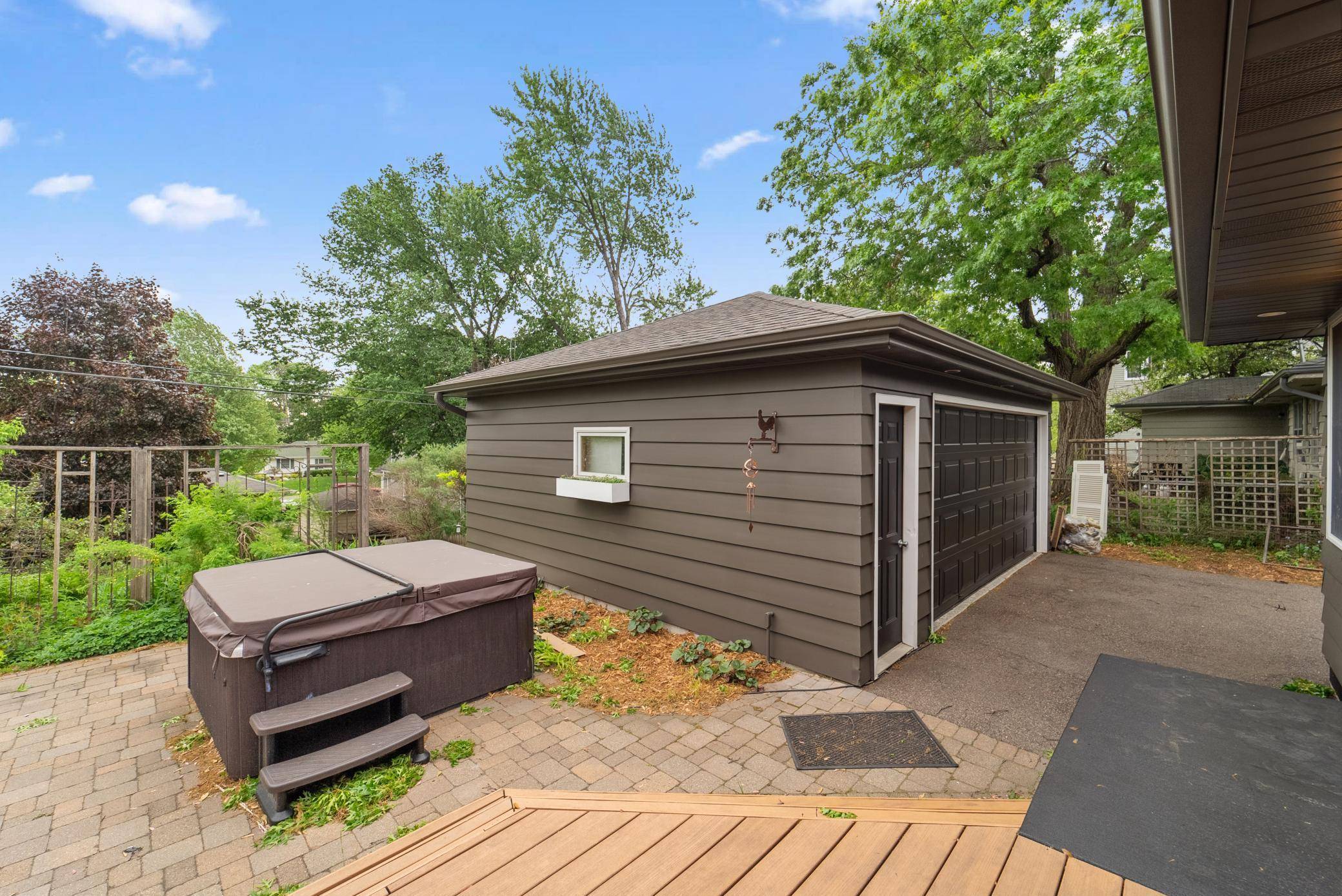 Edina, MN 55410,5913 Drew AVE S