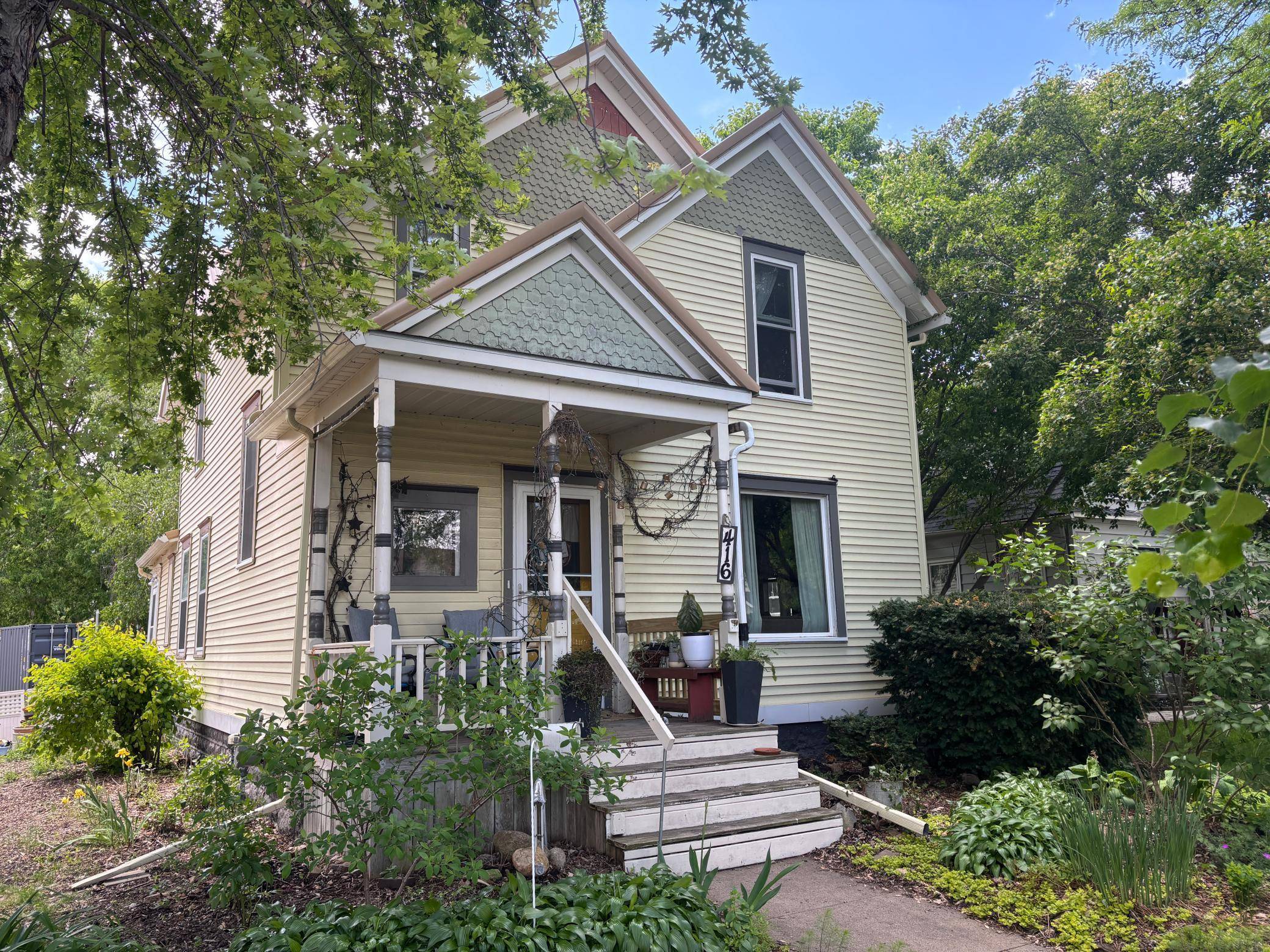 Saint Peter, MN 56082,416 W Myrtle ST