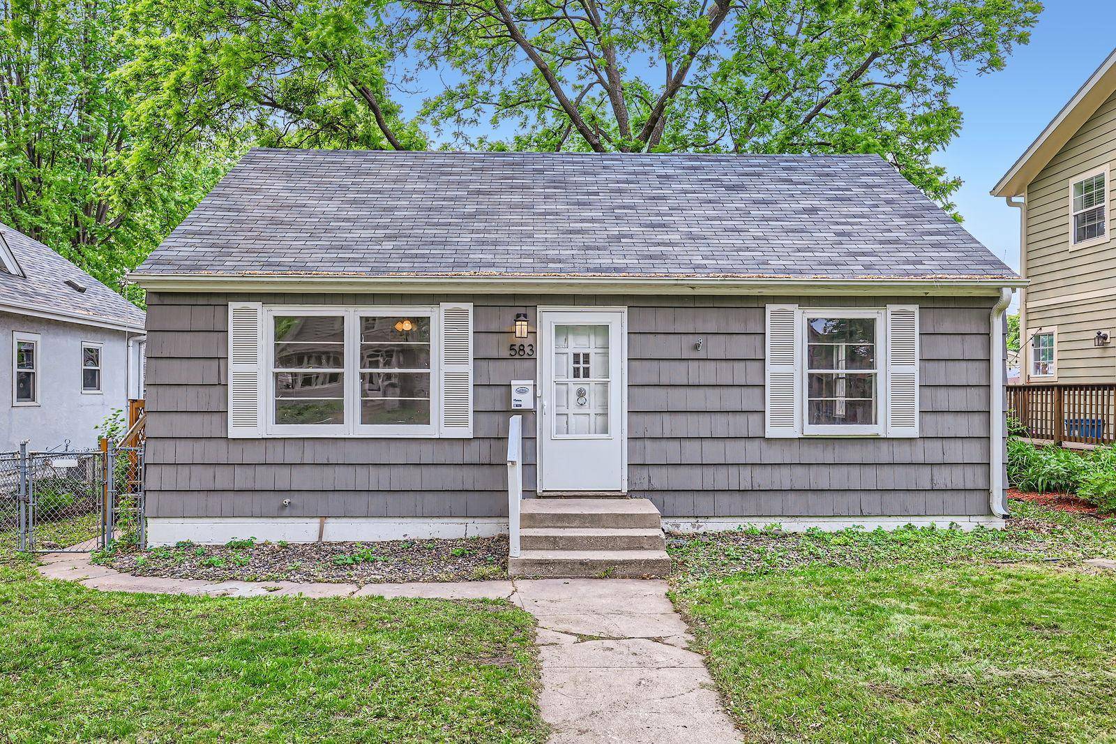Saint Paul, MN 55104,583 Cromwell AVE