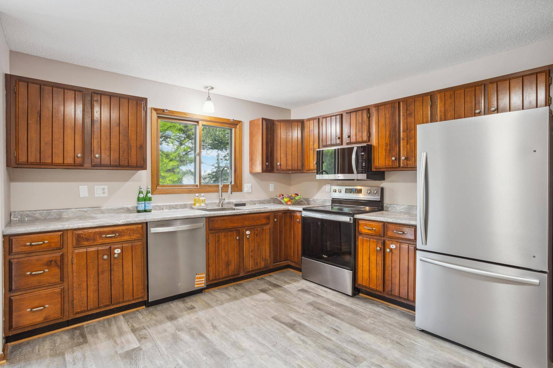 Roseville, MN 55113,371 Millwood ST