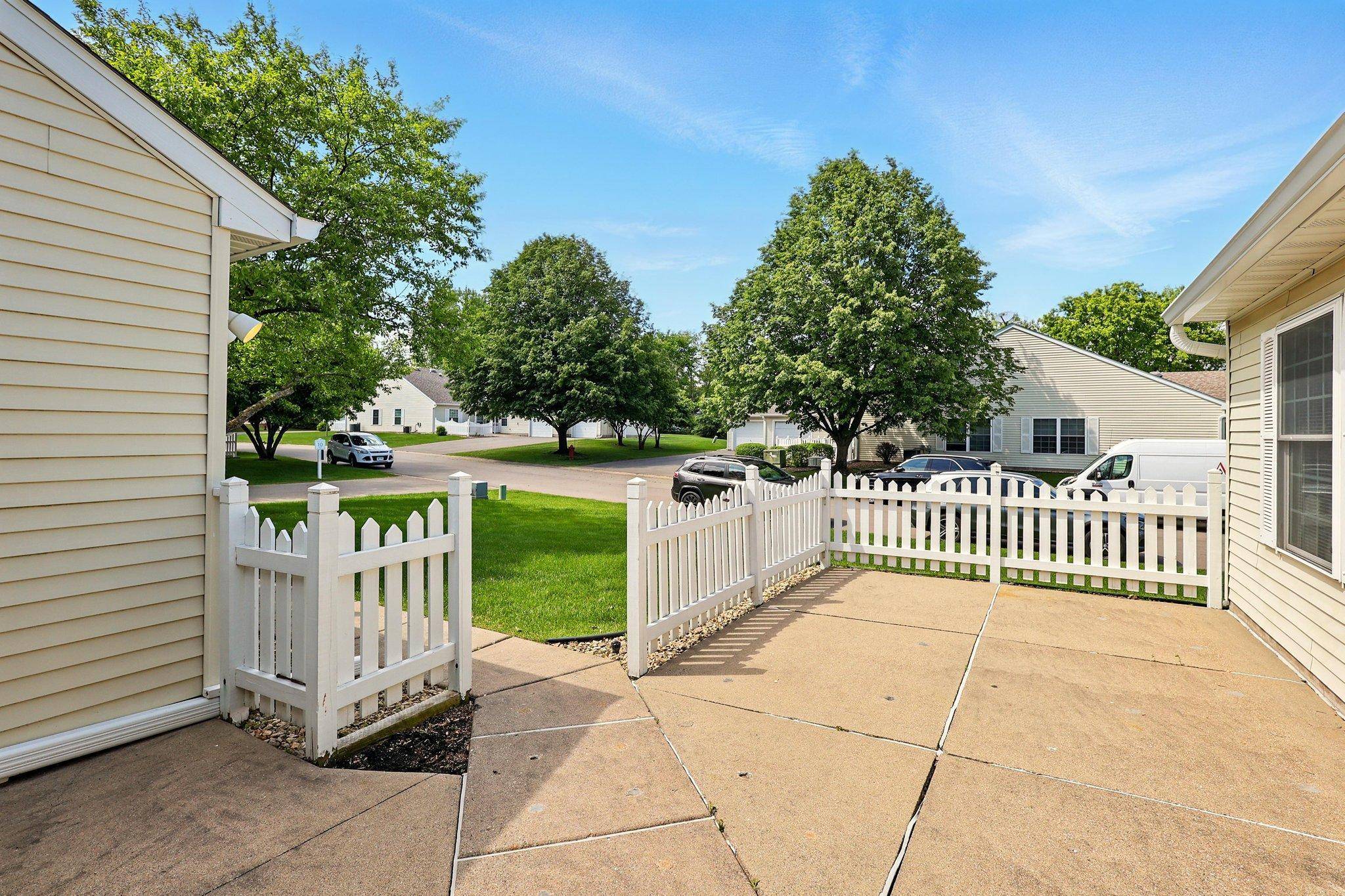 Inver Grove Heights, MN 55077,6908 Inverness TRL #32