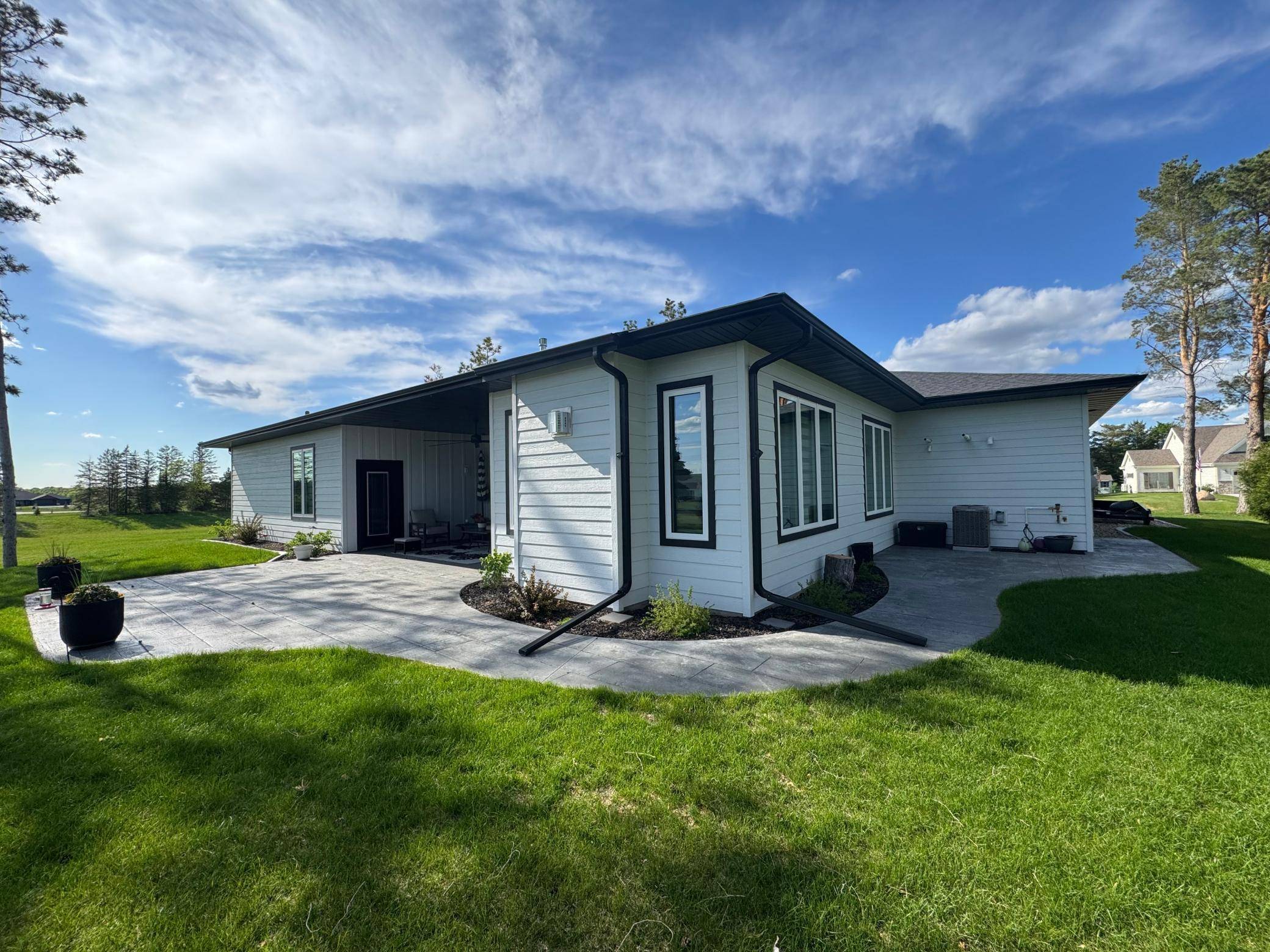 Detroit Lakes, MN 56501,807 Whitetail LN