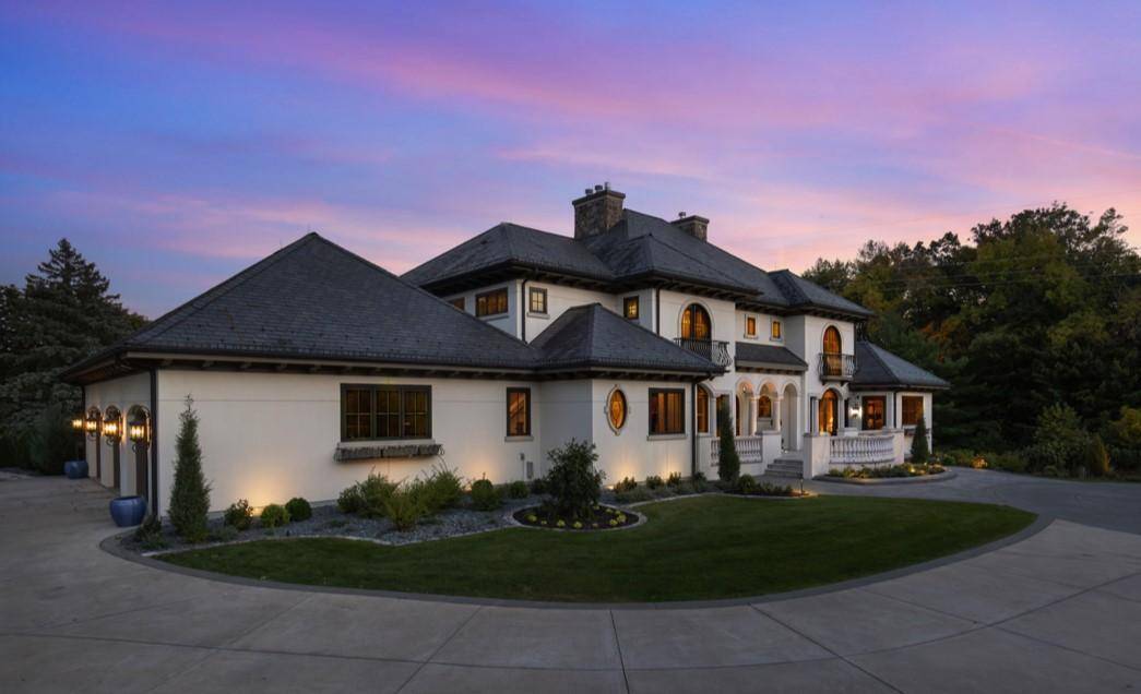 Medina, MN 55391,1560 Hunter DR