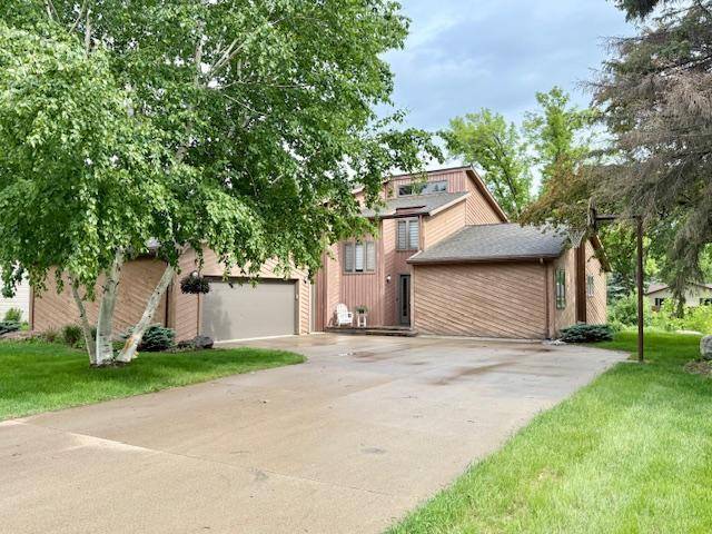 Redwood Falls, MN 56283,128 Knollwood DR