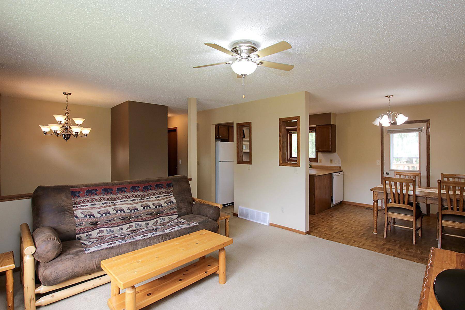 Montrose, MN 55363,122 Crystal CT