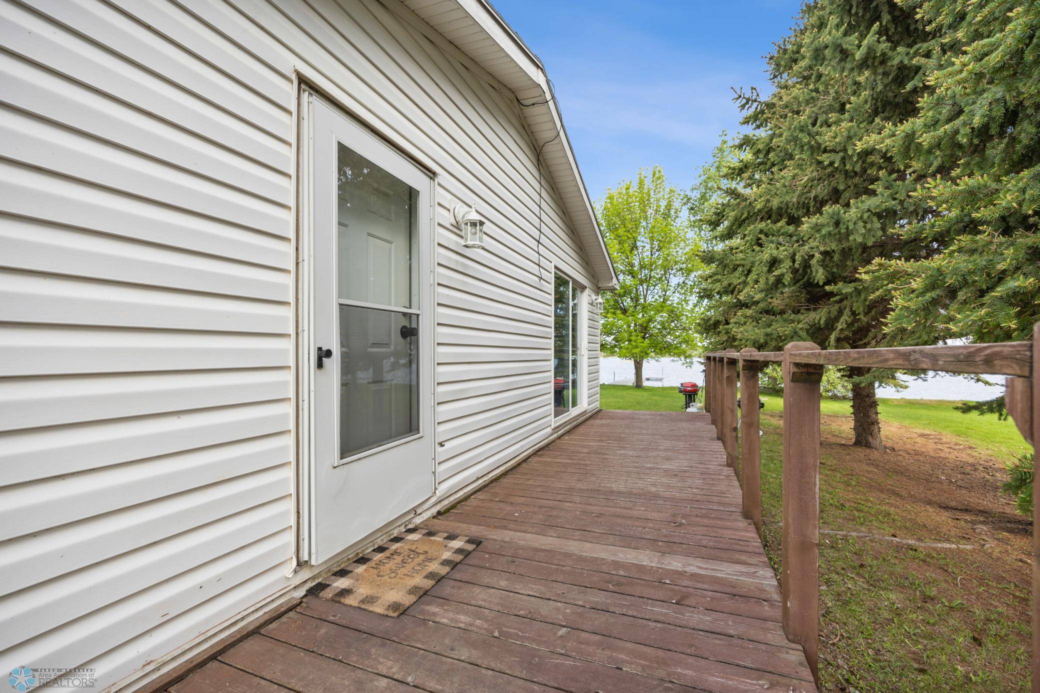 Hatton, ND 58240,3022 E Sandy Beach RD