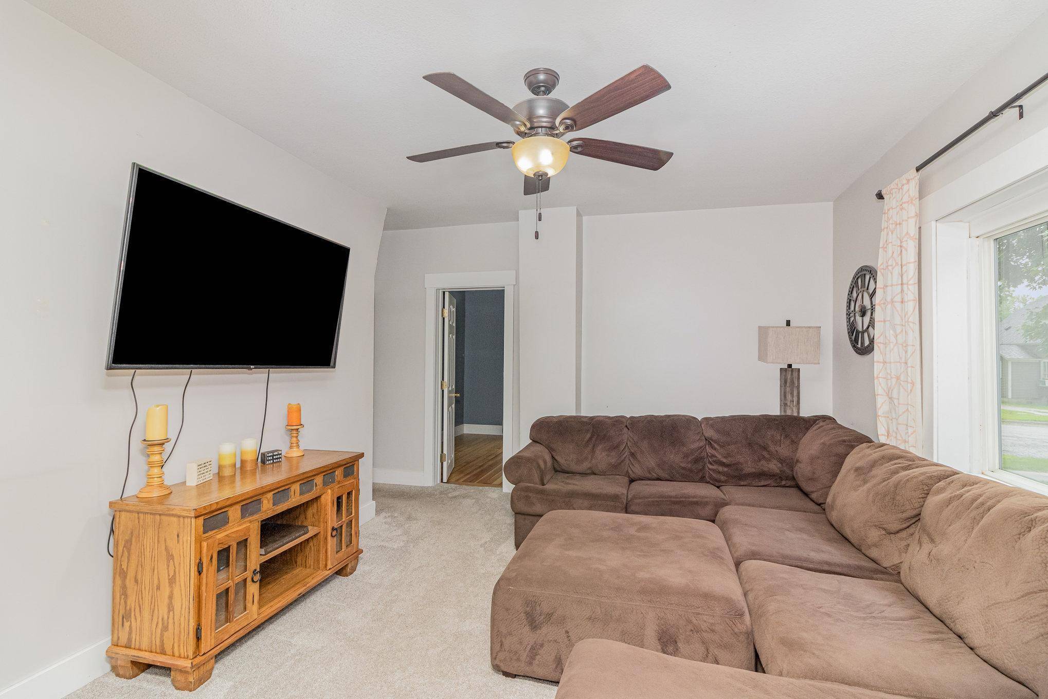 Montgomery, MN 56069,303 Fir AVE NW