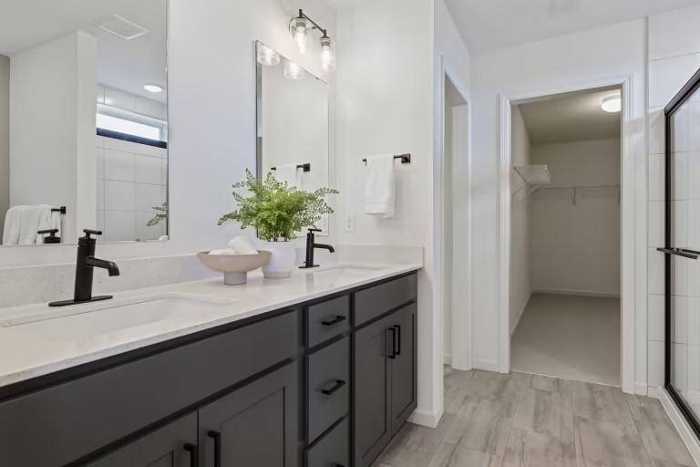 Woodbury, MN 55129,10398 McGregor BLVD