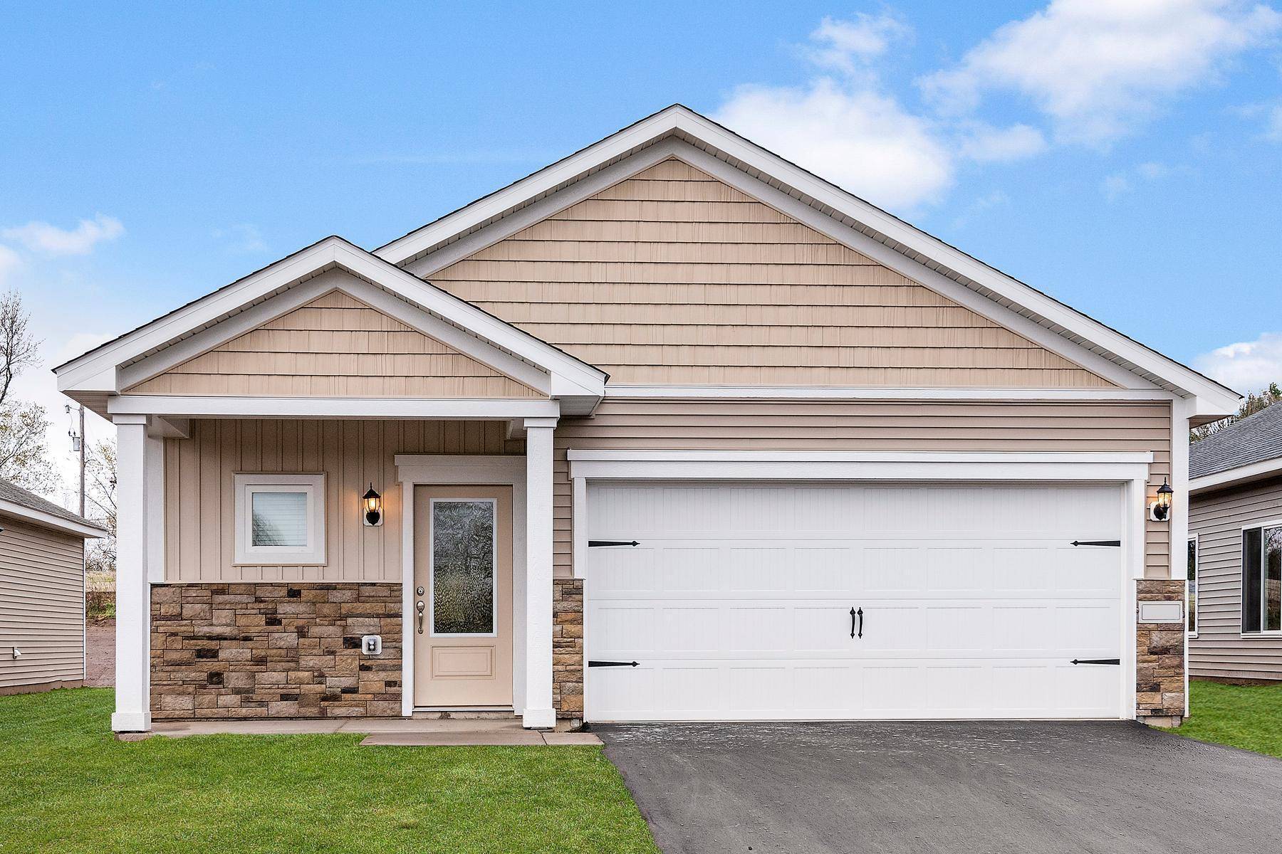 Cambridge, MN 55008,425 Redwood ST N