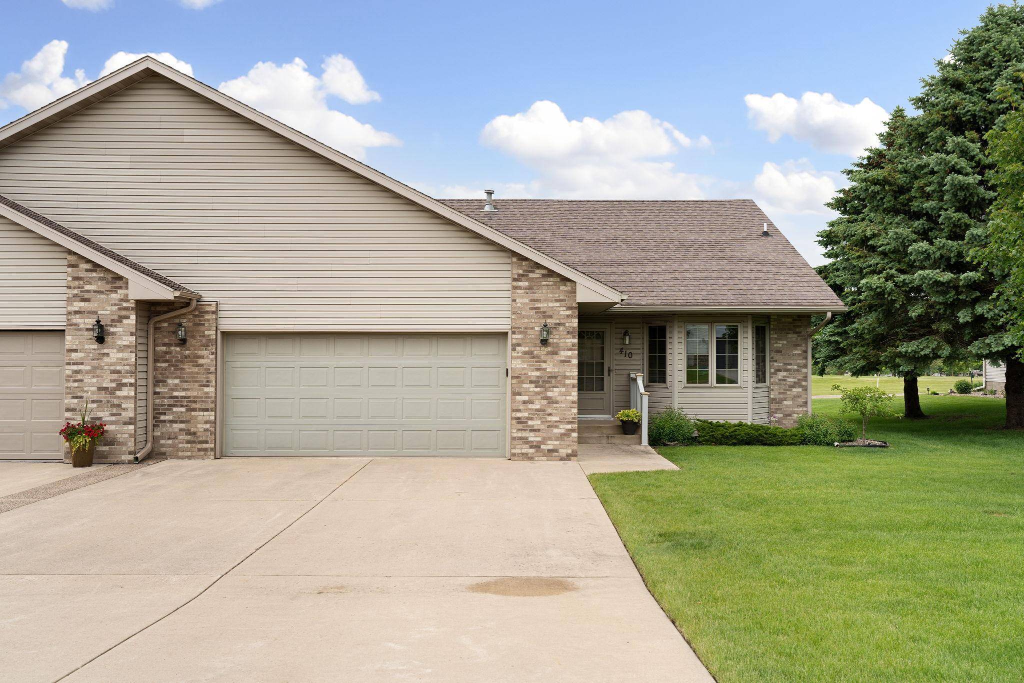 Owatonna, MN 55060,410 Hazeltine PL NE