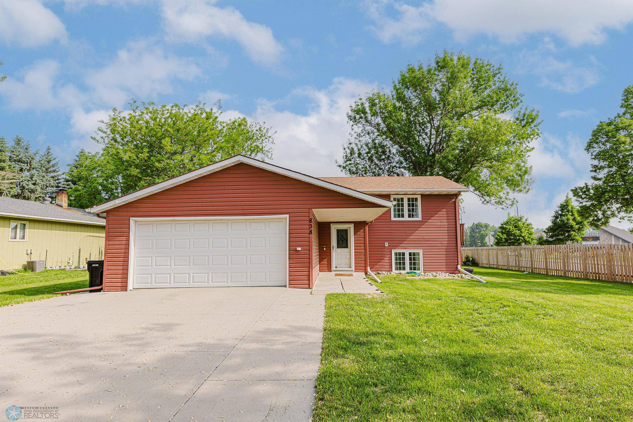 West Fargo, ND 58078,838 8th AVE E