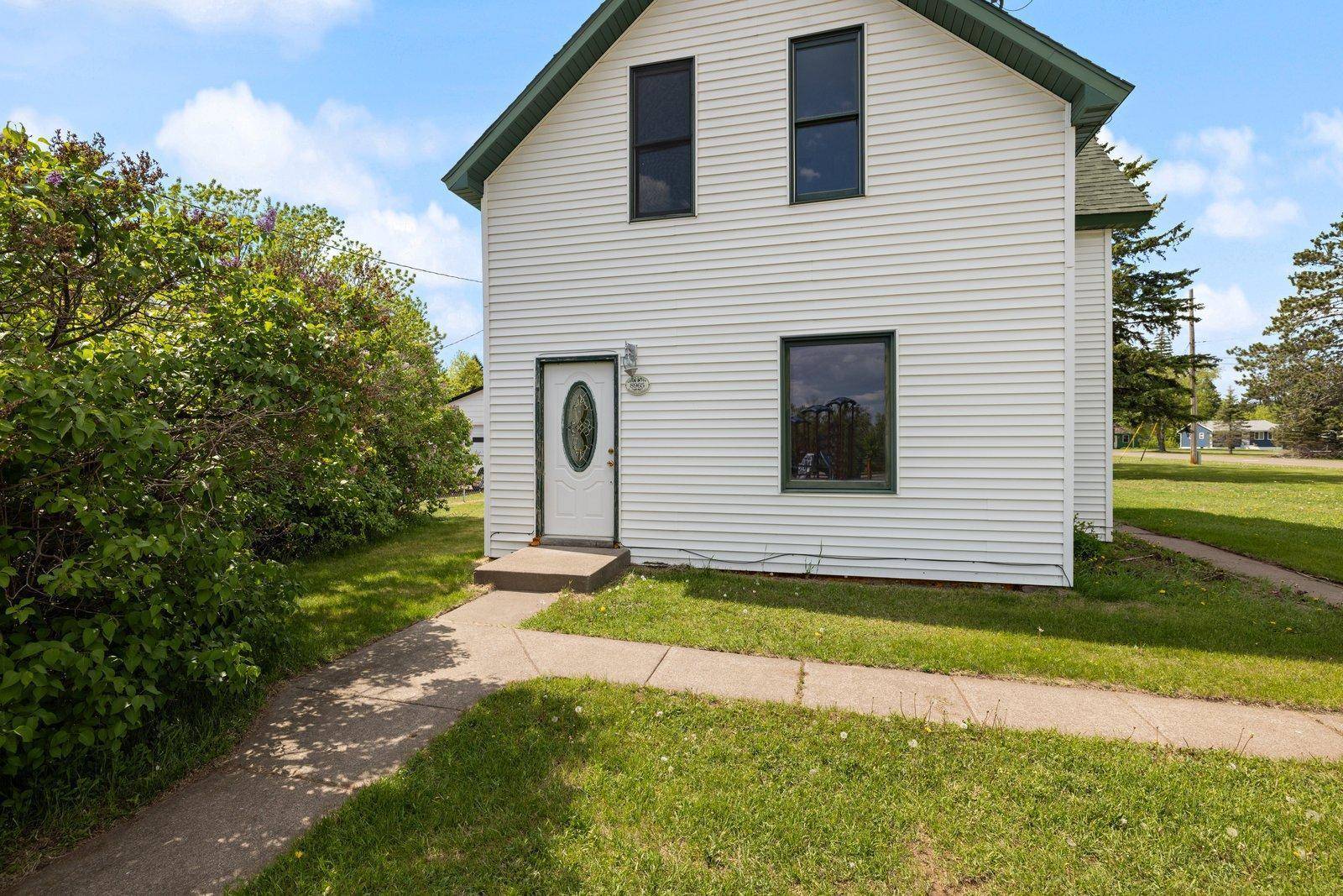 Sturgeon Lake, MN 55783,8965 Market ST