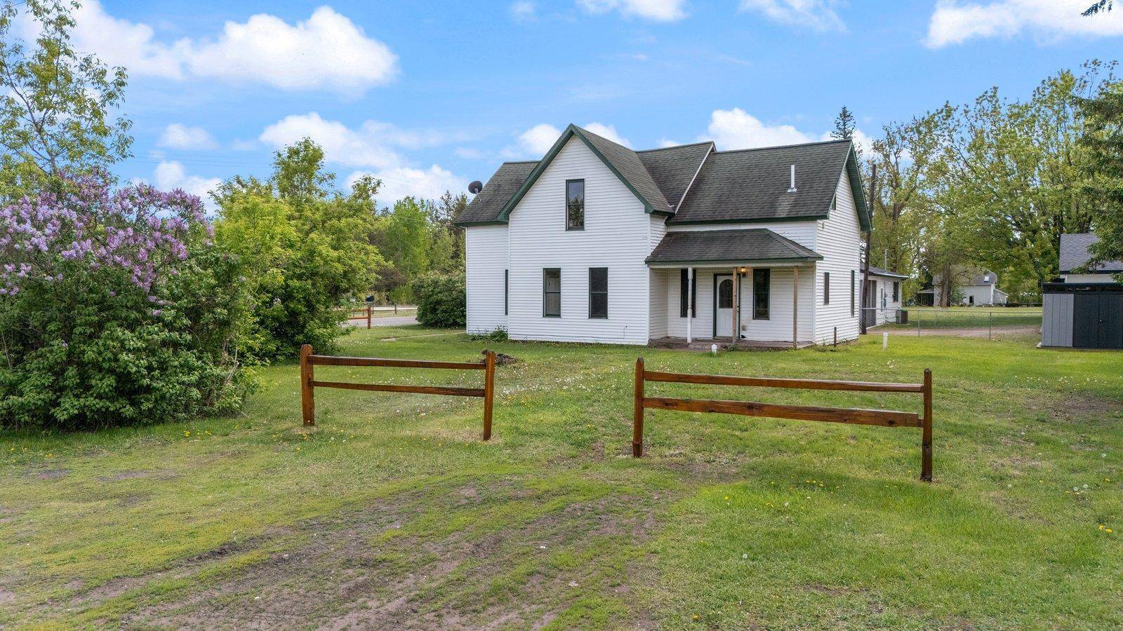 Sturgeon Lake, MN 55783,8965 Market ST