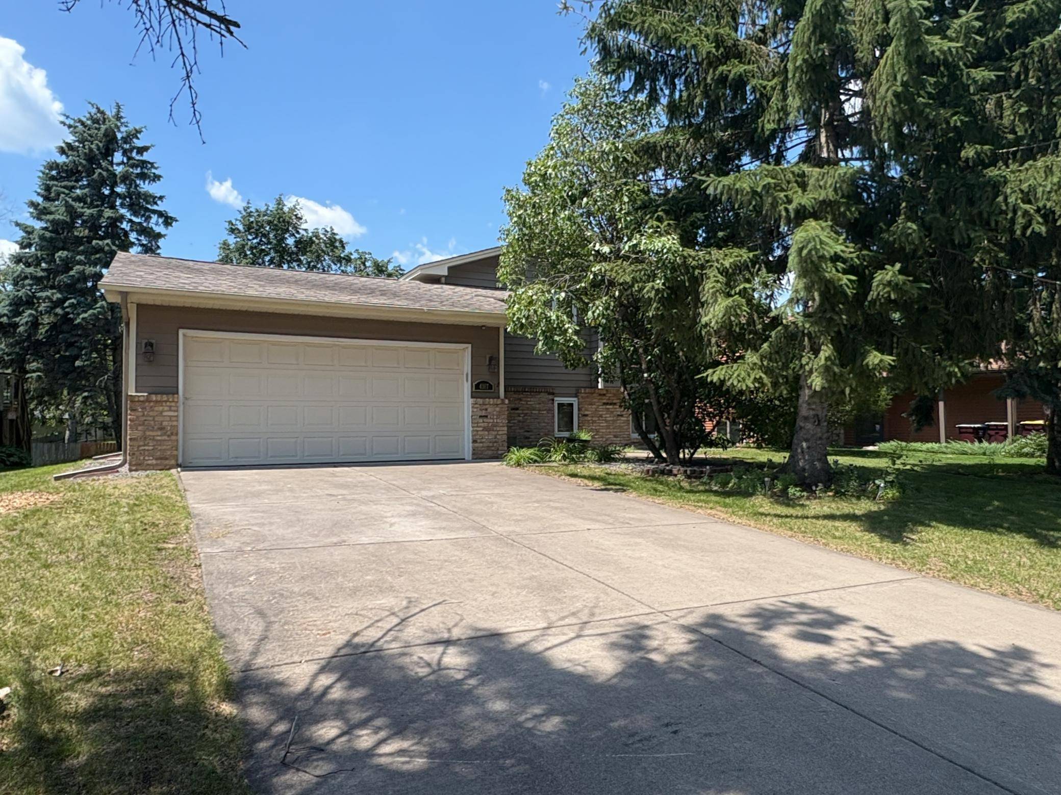 Eagan, MN 55123,4267 Valley Forge PL
