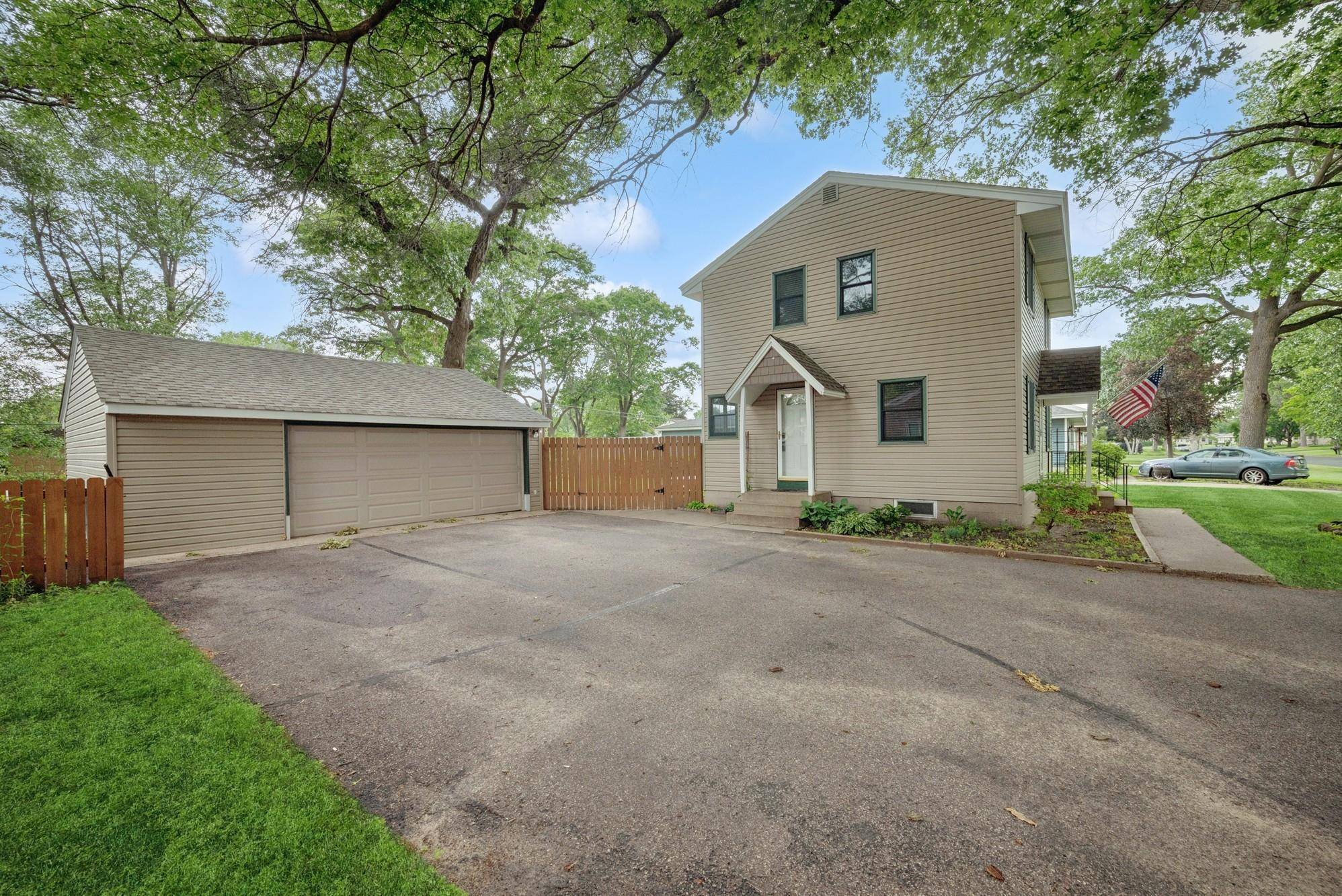 Blaine, MN 55434,10414 Terrace RD NE