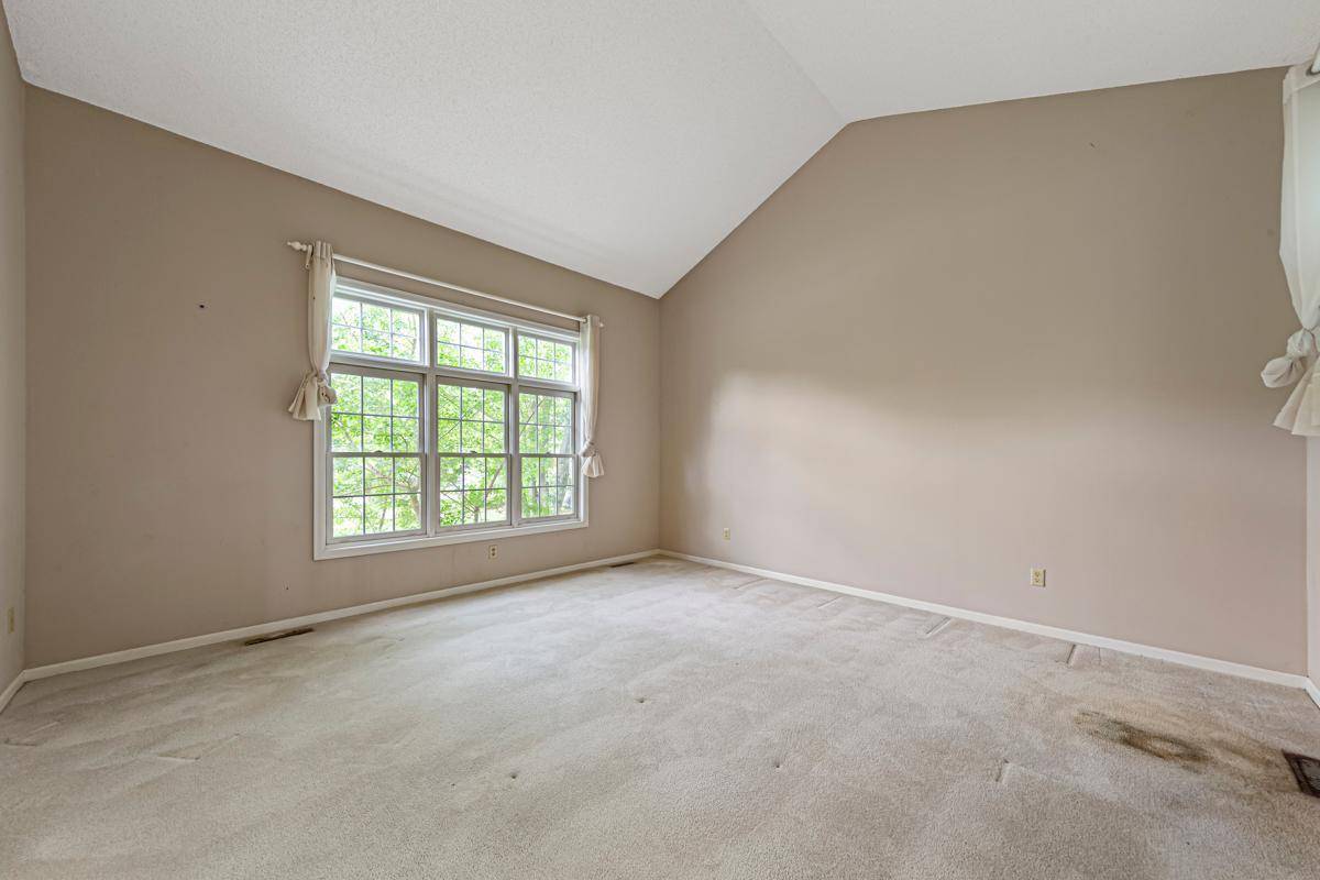 Inver Grove Heights, MN 55076,8361 Carew CT