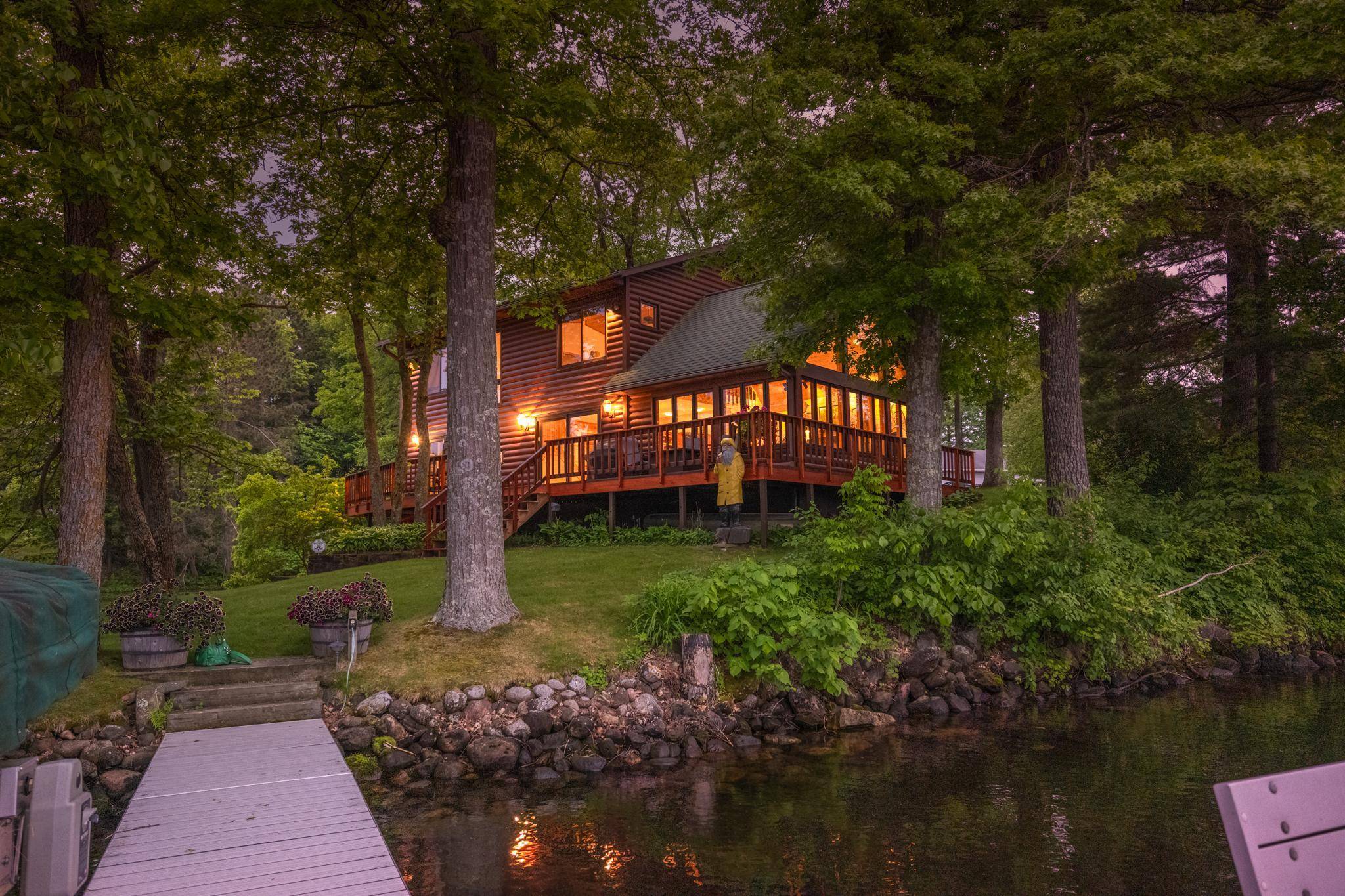 Balsam Lake, WI 54810,809 Idlewild ST