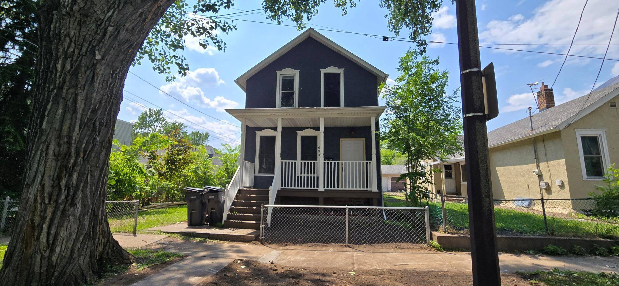 Saint Paul, MN 55130,683 Bedford ST