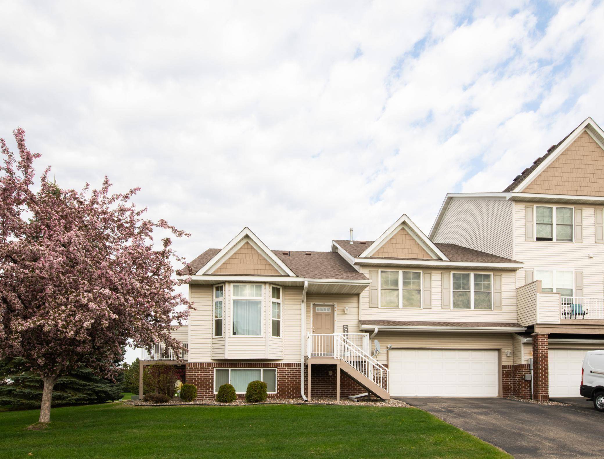 Lakeville, MN 55044,20728 Hampshire CIR