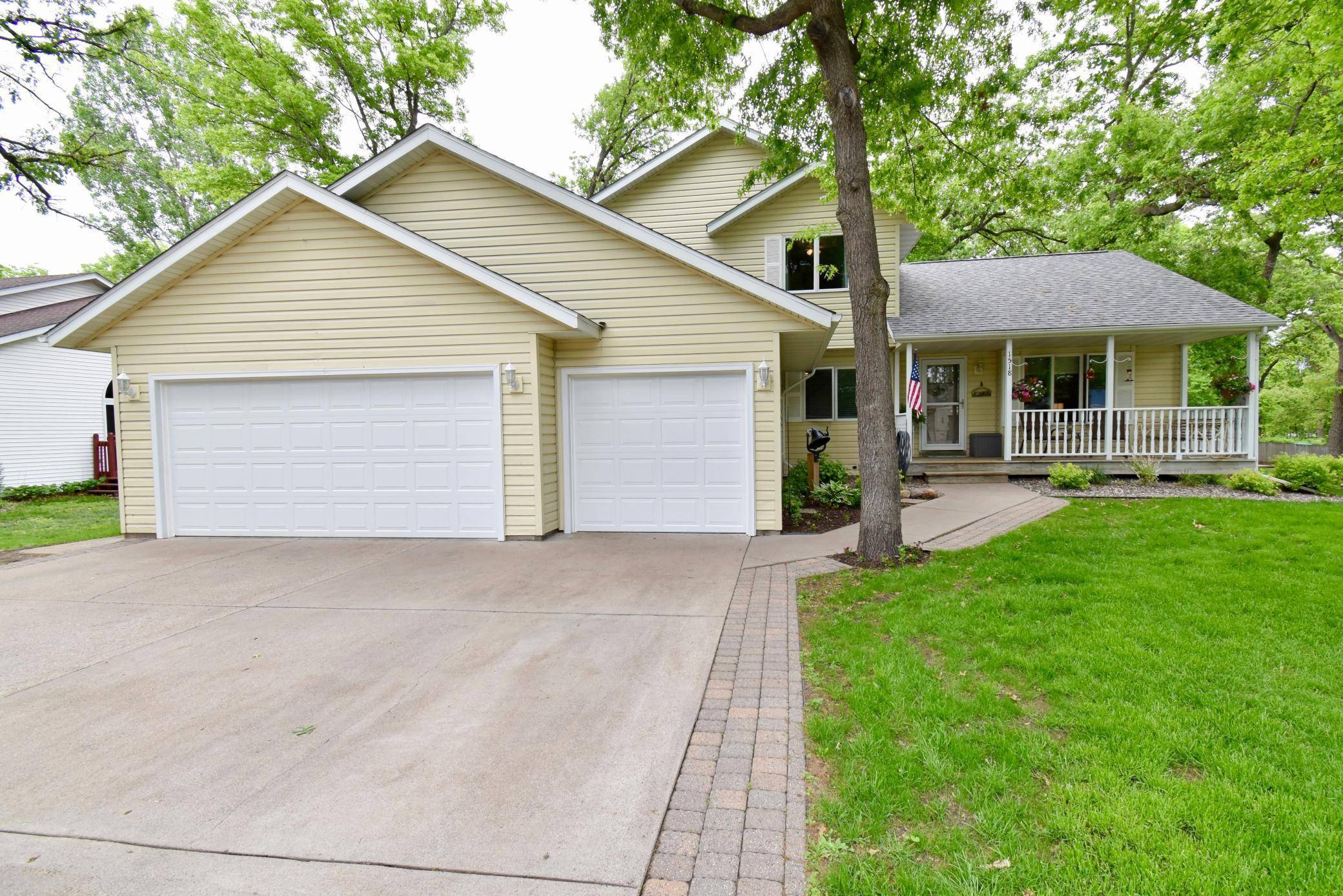 Sartell, MN 56377,1518 4th AVE N