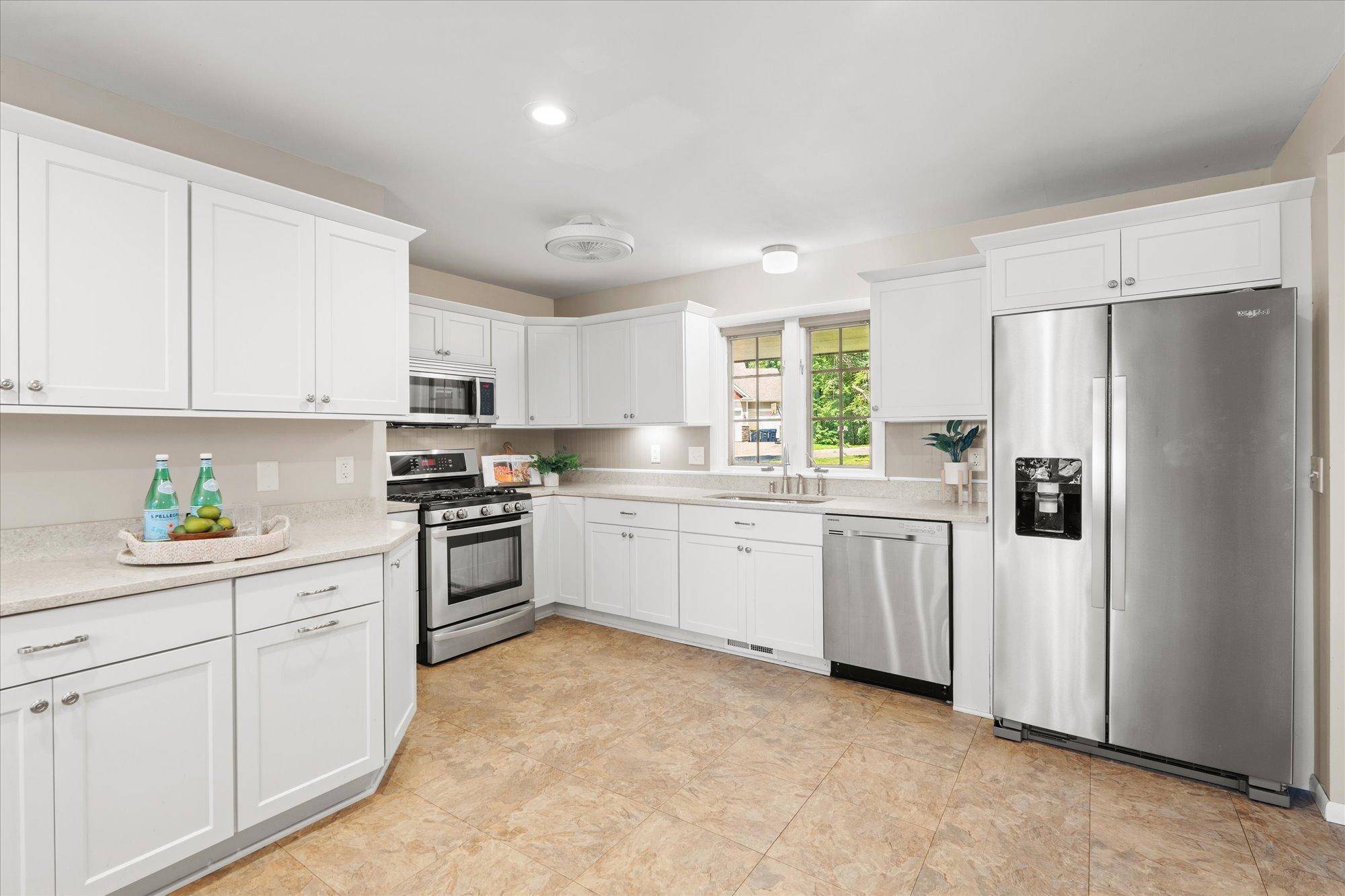 Burnsville, MN 55306,313 Maple Island RD