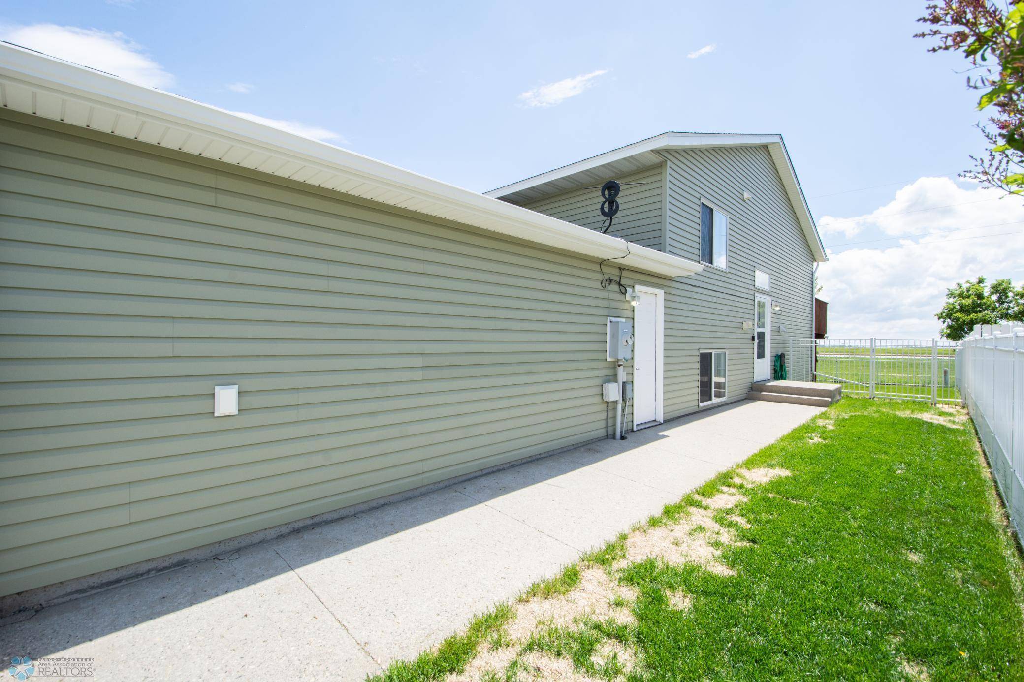 Fargo, ND 58104,4814 51st AVE S