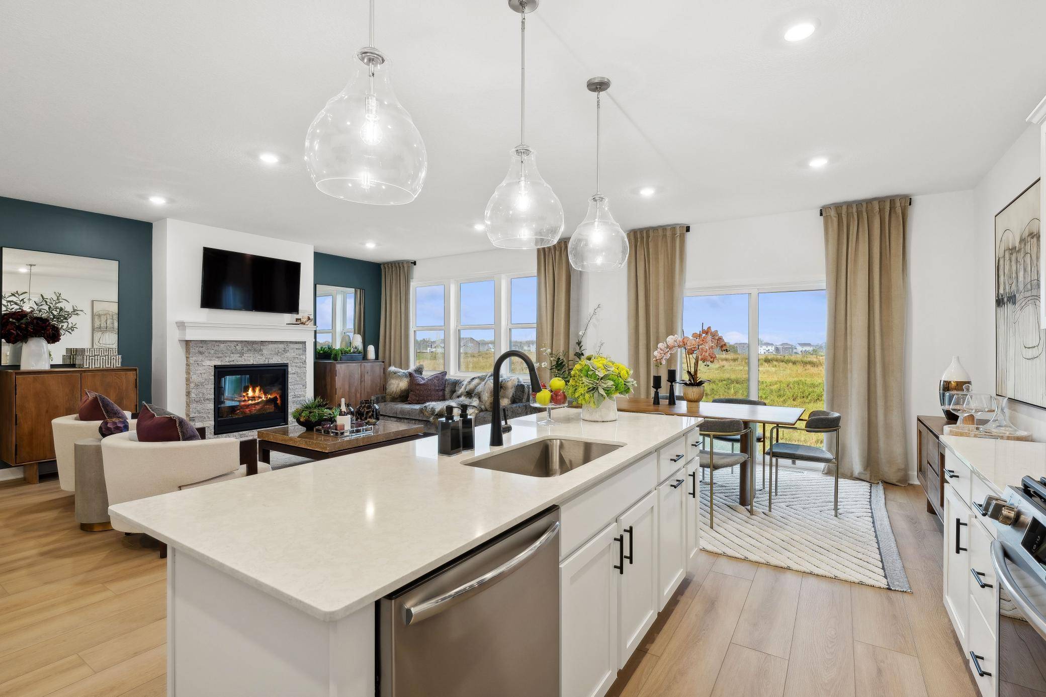 Lino Lakes, MN 55038,2117 Traverse DR