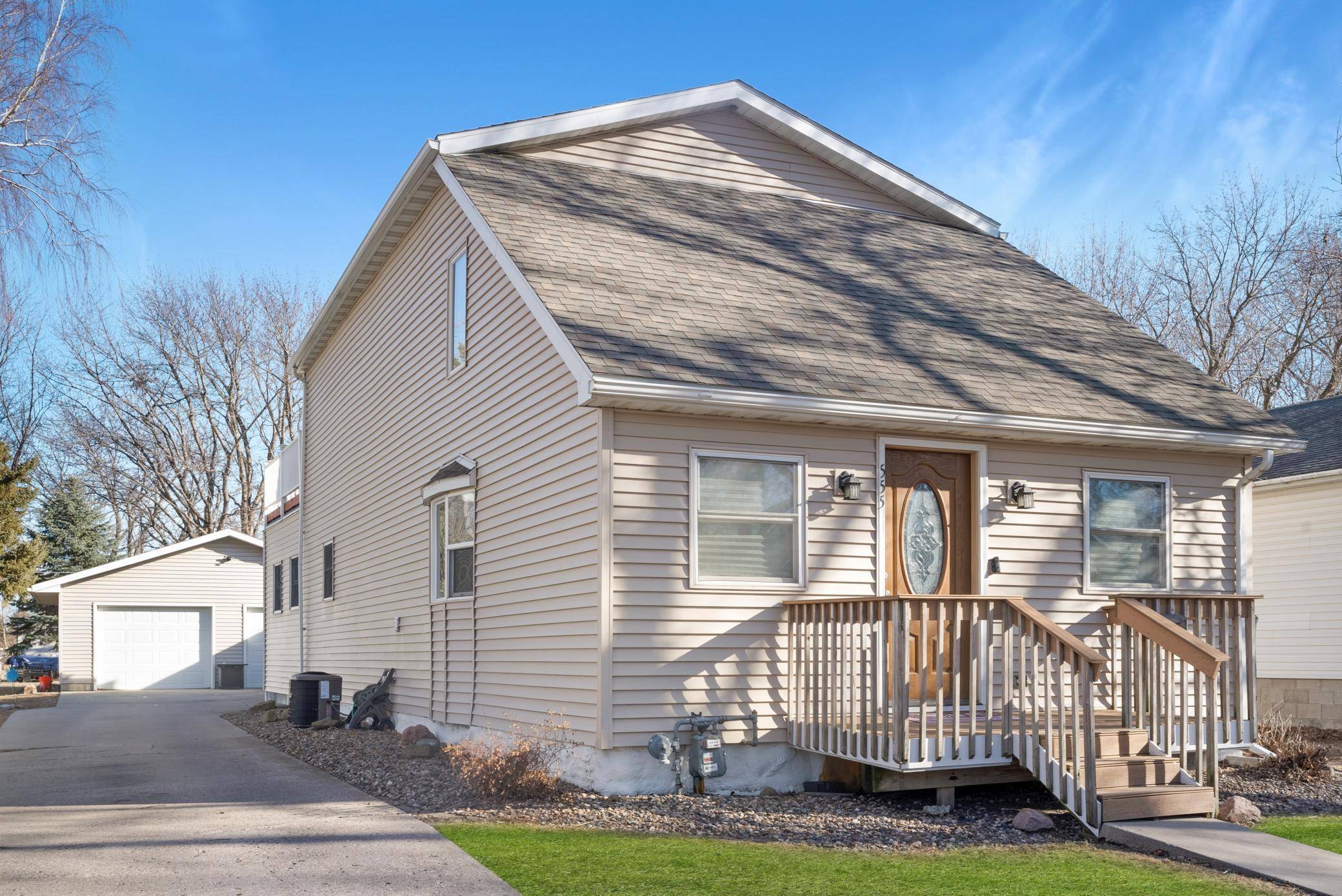 Wells, MN 56097,555 4th AVE SE