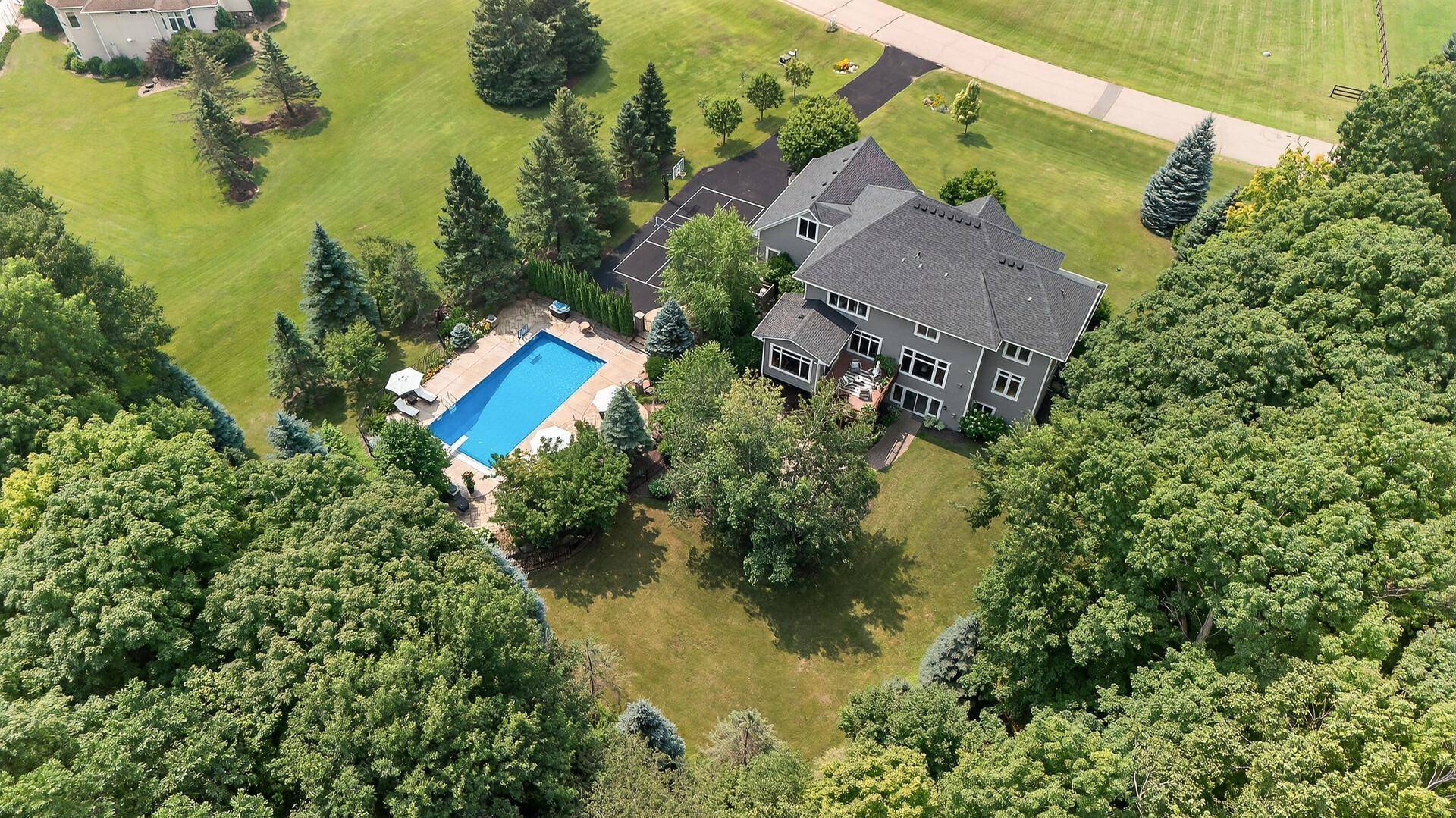 Maple Plain, MN 55359,2170 Mcdow LN