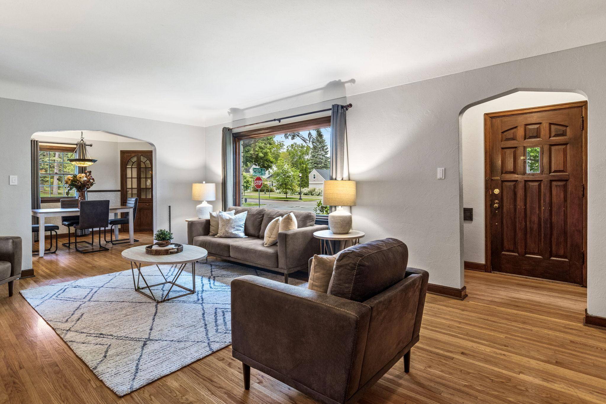 Saint Paul, MN 55117,591 Wheelock Pkwy W