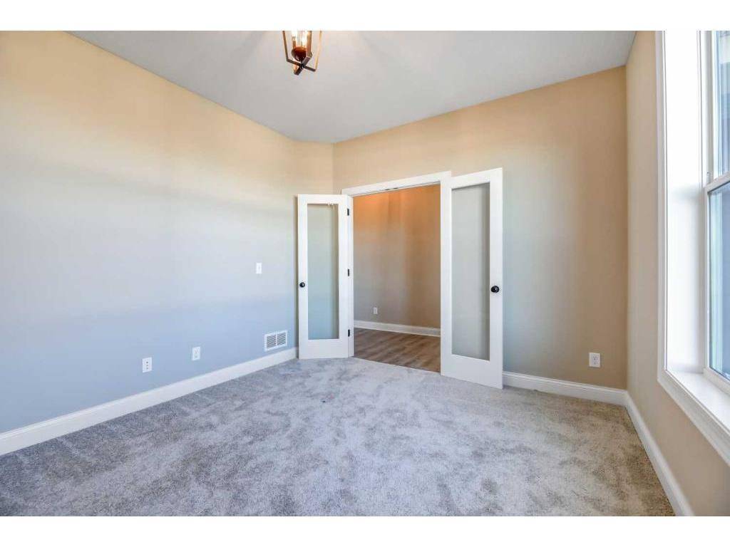 Woodbury, MN 55129,4282 Monarch DR