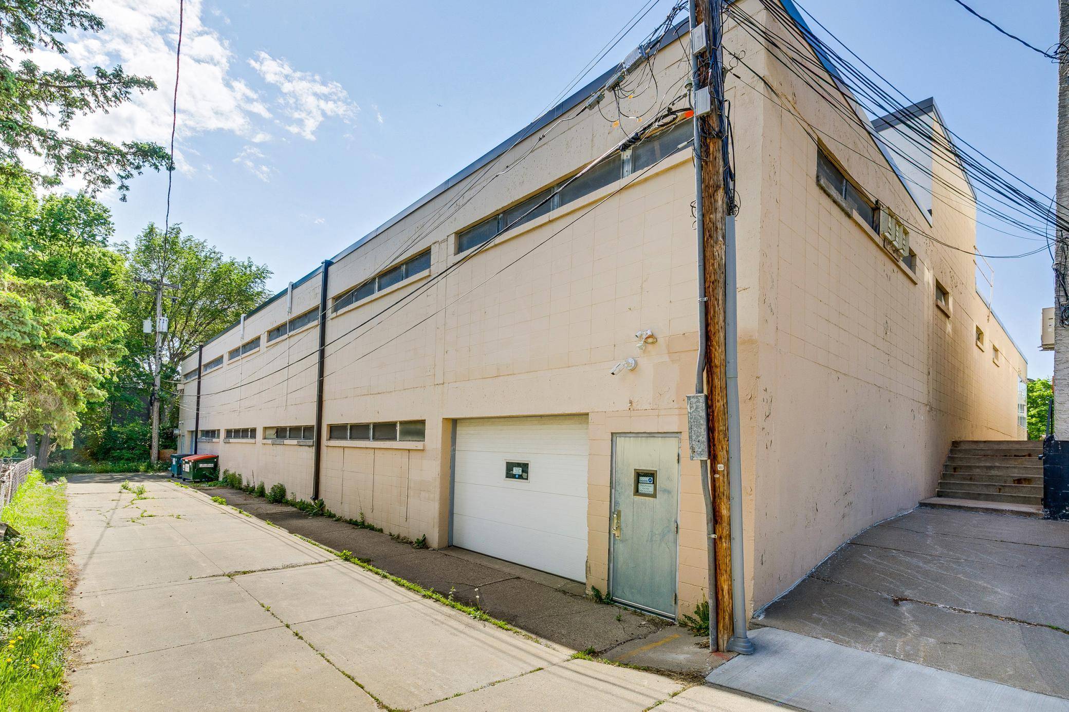Saint Paul, MN 55102,678 7th St W