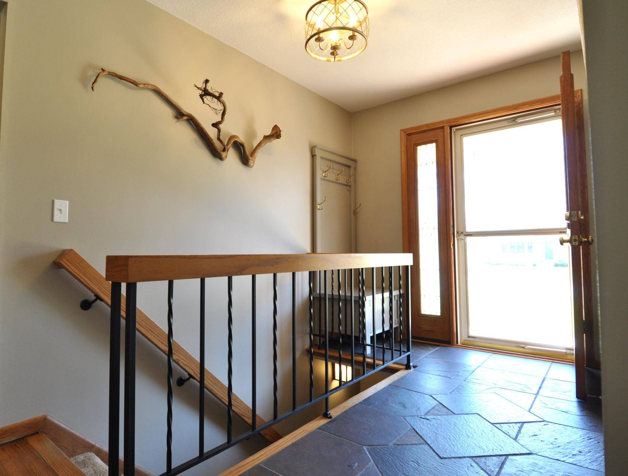 Burnsville, MN 55337,13200 Oakland DR