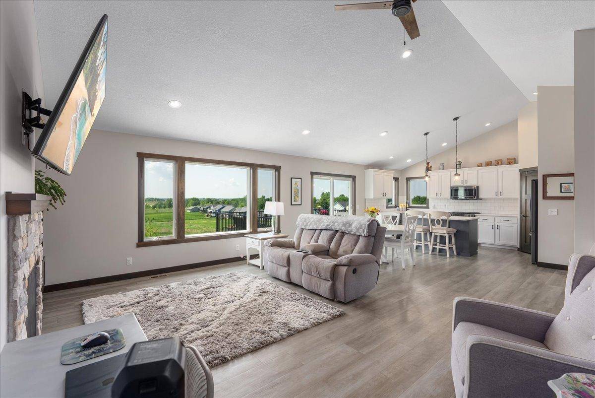 Hammond, WI 54015,1609 75th AVE