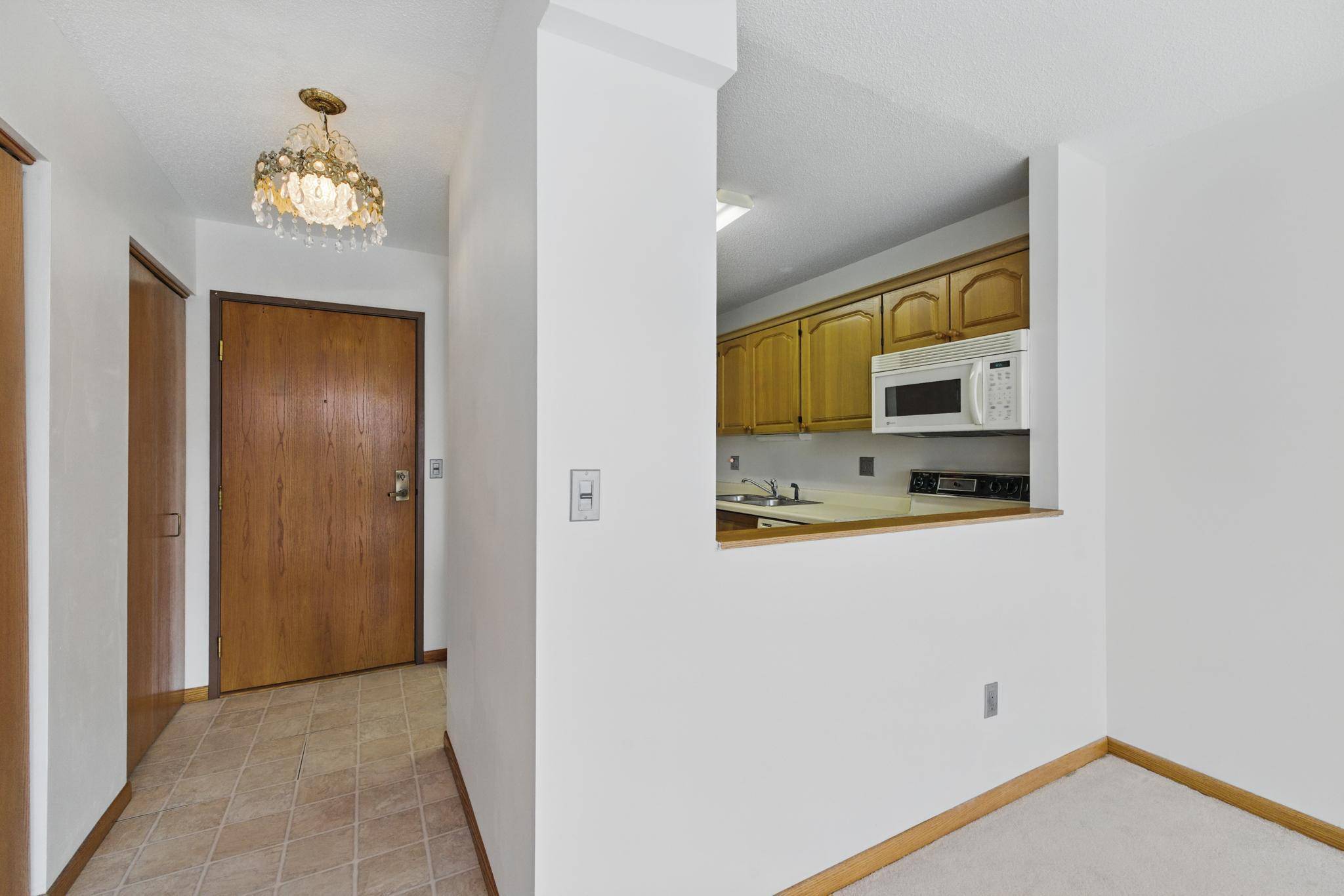 Minneapolis, MN 55408,1425 W 28th ST #201