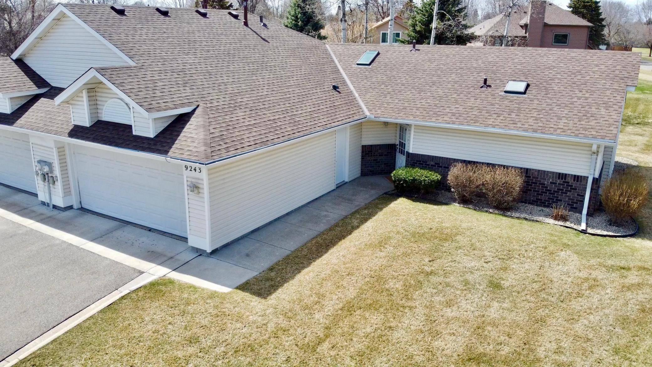 Brooklyn Park, MN 55443,9243 Yorkshire LN