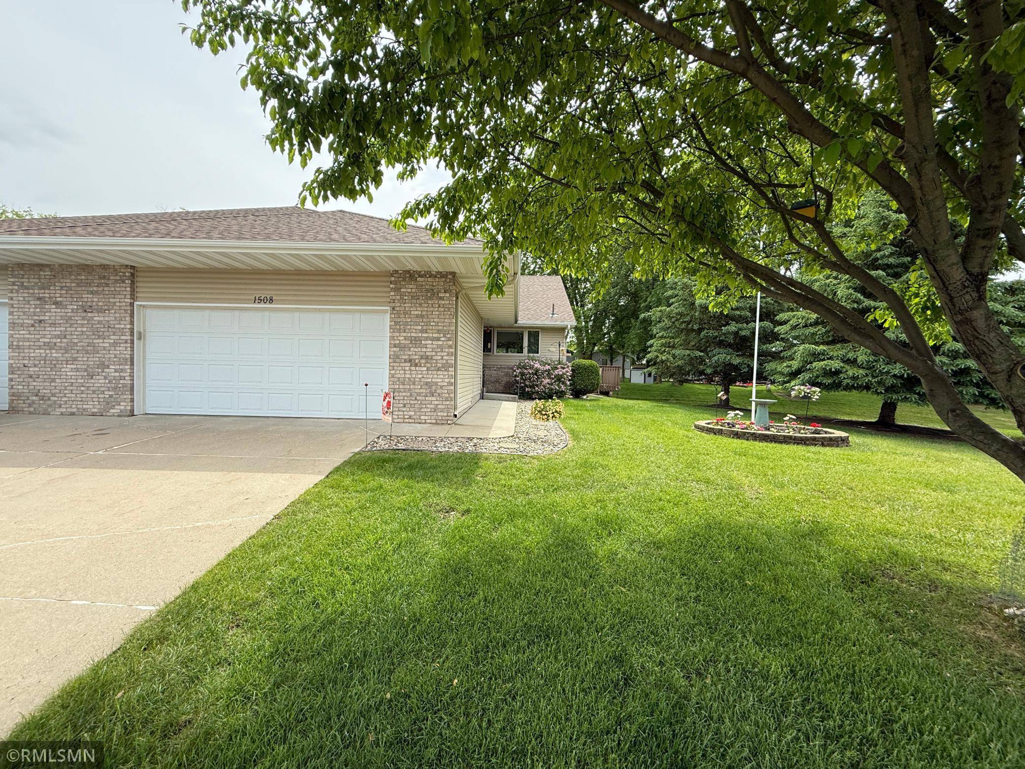 New Prague, MN 56071,1508 Terrance CIR NE