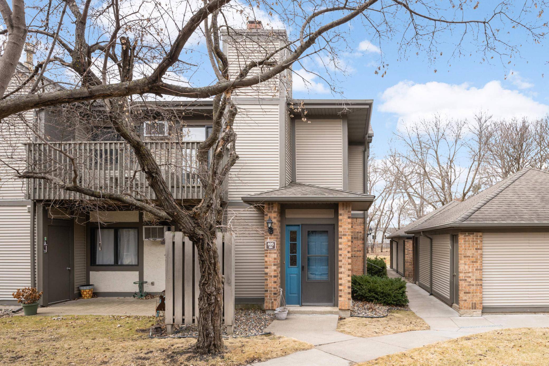 Saint Louis Park, MN 55426,405 Shelard Pkwy #204