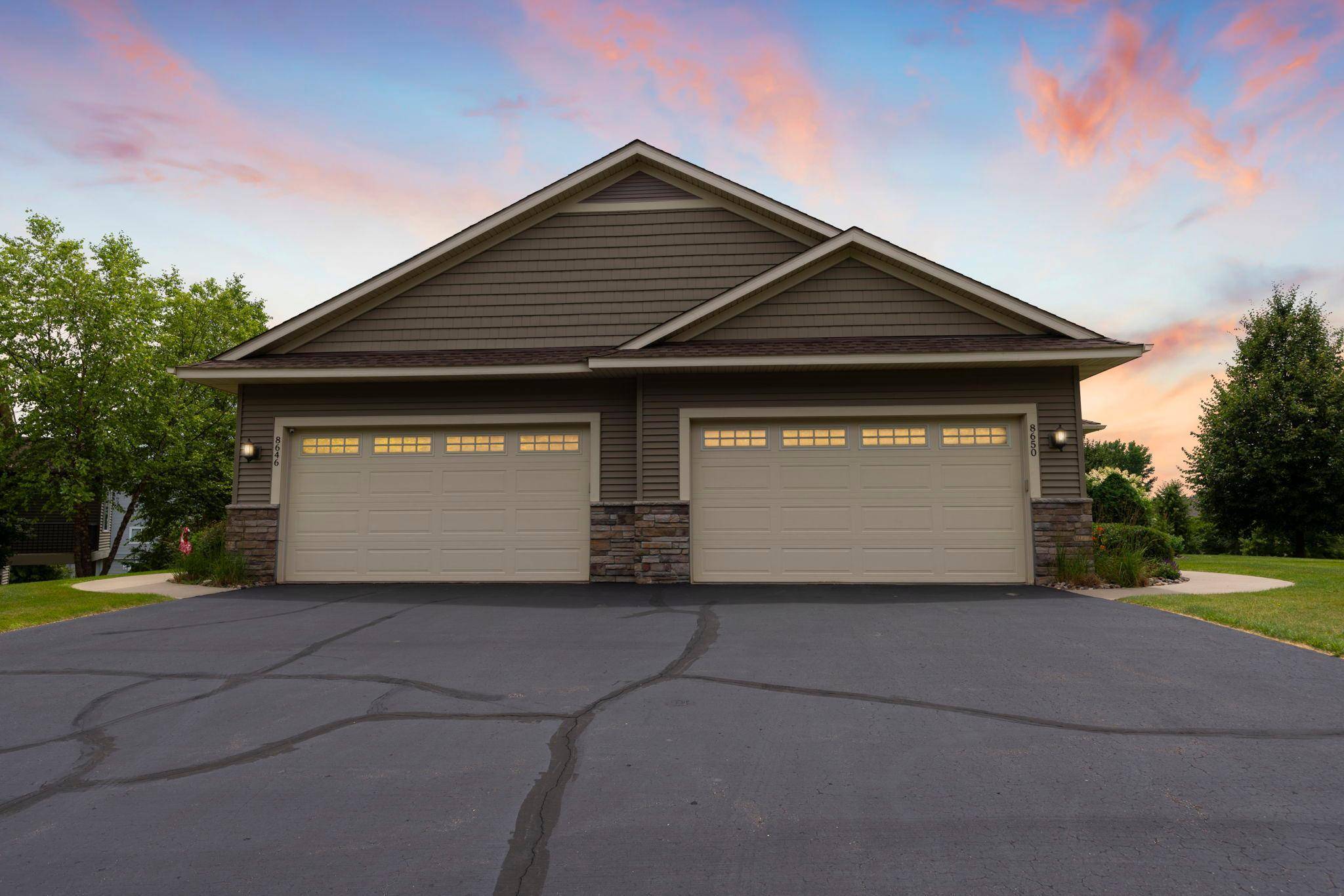 Inver Grove Heights, MN 55076,8650 Corbin CT