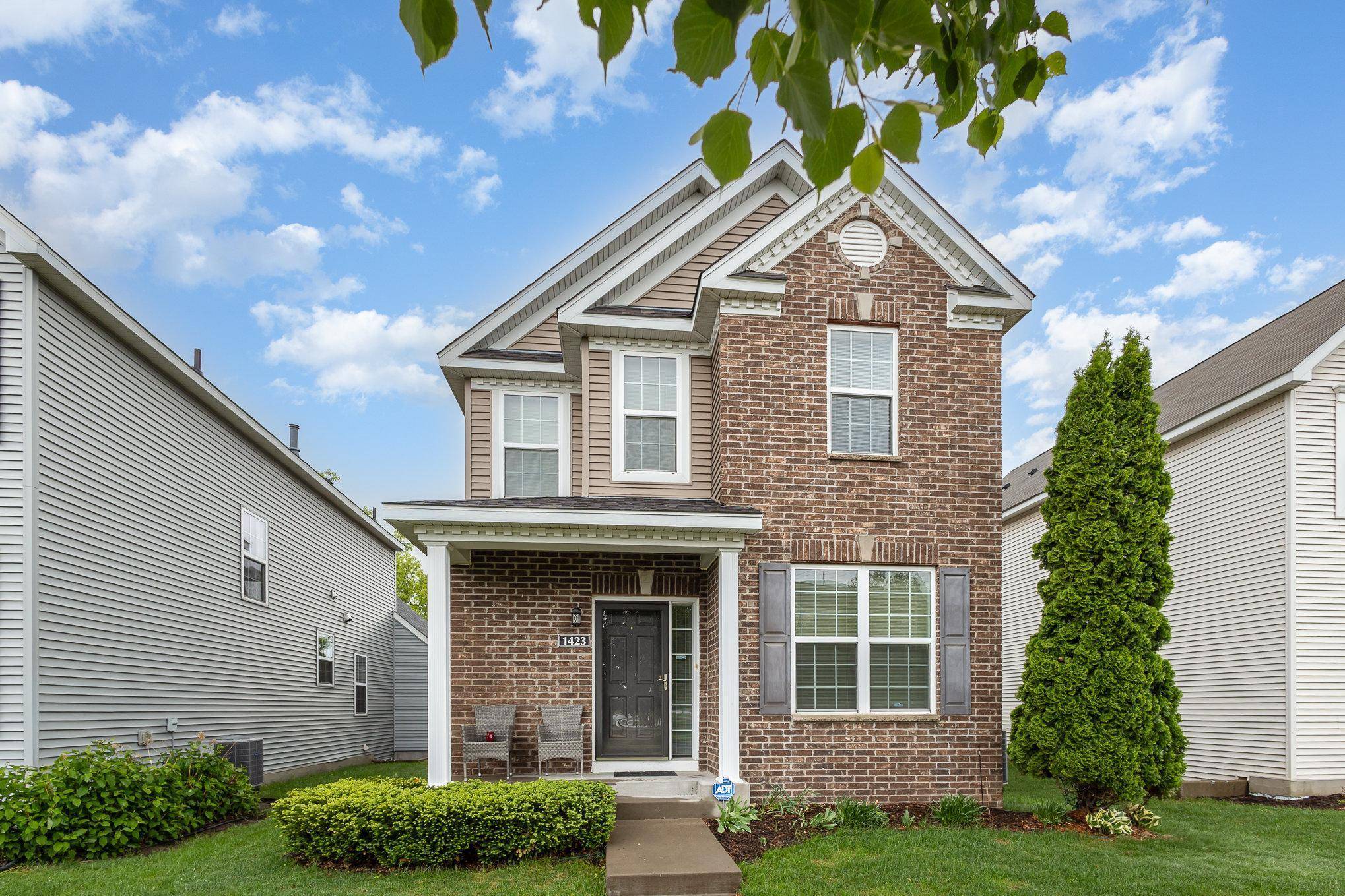 Shakopee, MN 55379,1423 Savanna DR