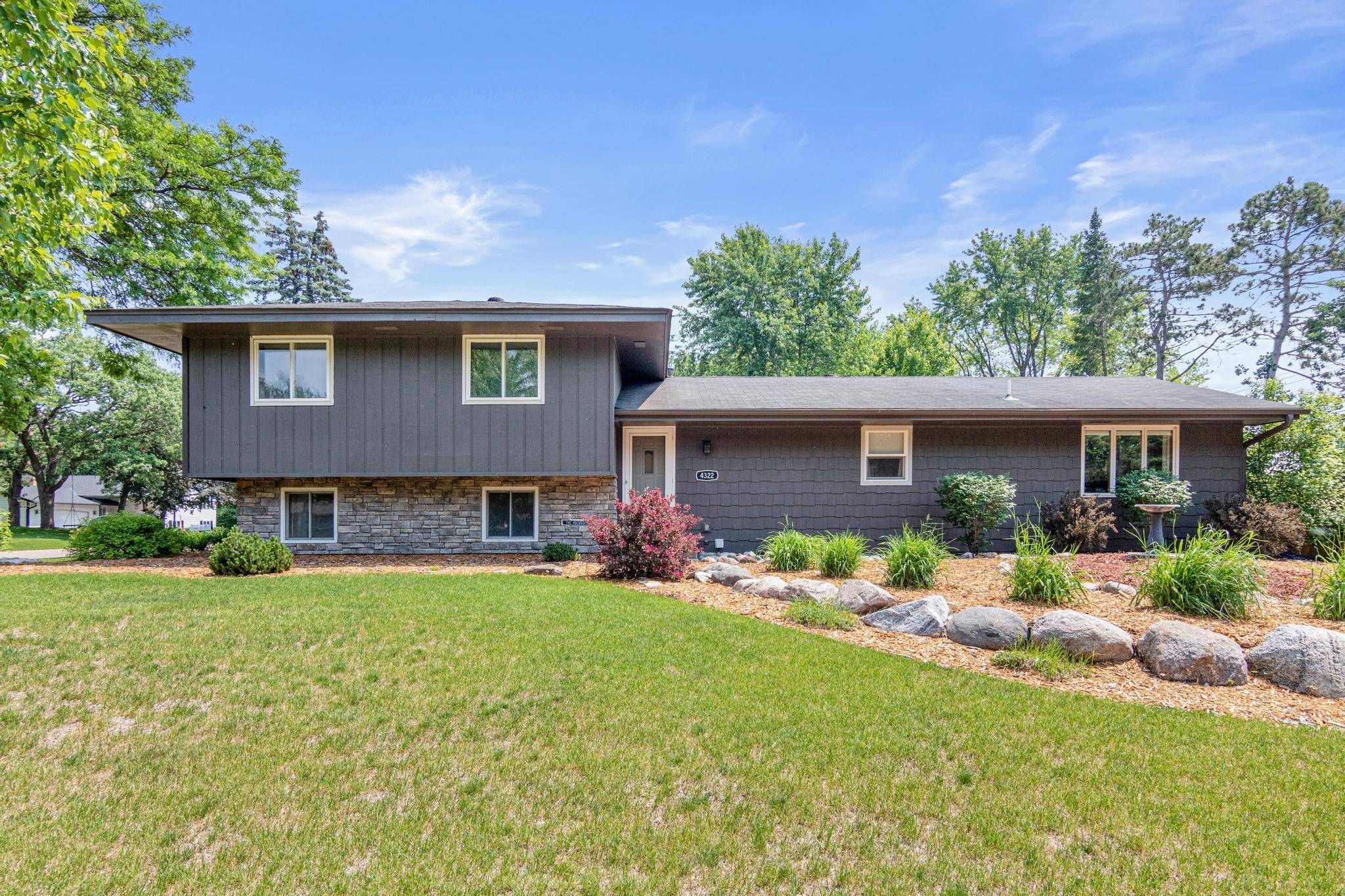 Shoreview, MN 55126,4322 Rustic PL