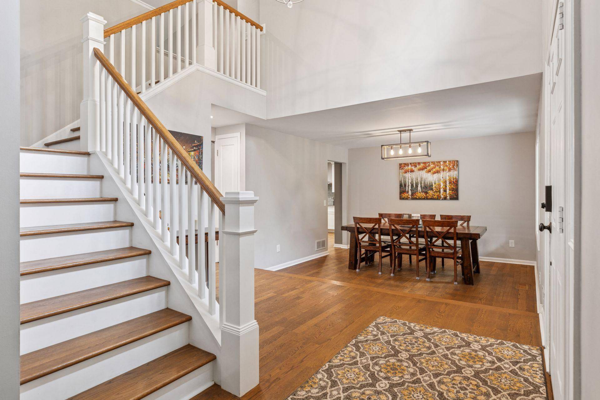 Mahtomedi, MN 55115,591 Warner AVE S