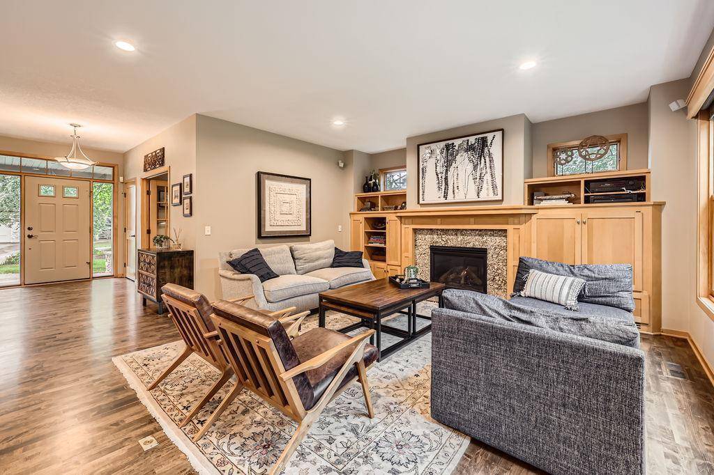 Eagan, MN 55123,946 Wild Rose CT