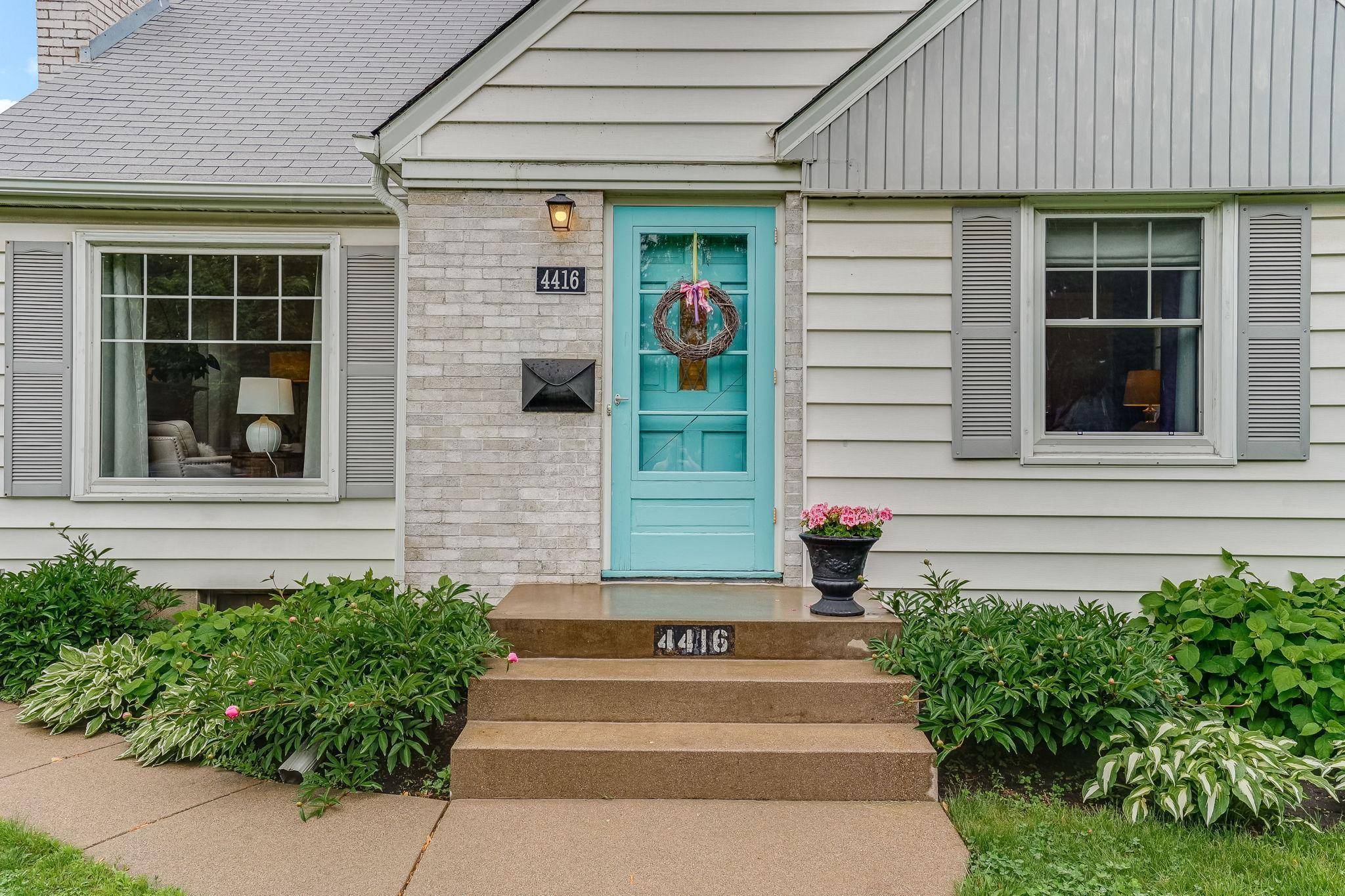 Minneapolis, MN 55407,4416 Cedar AVE S