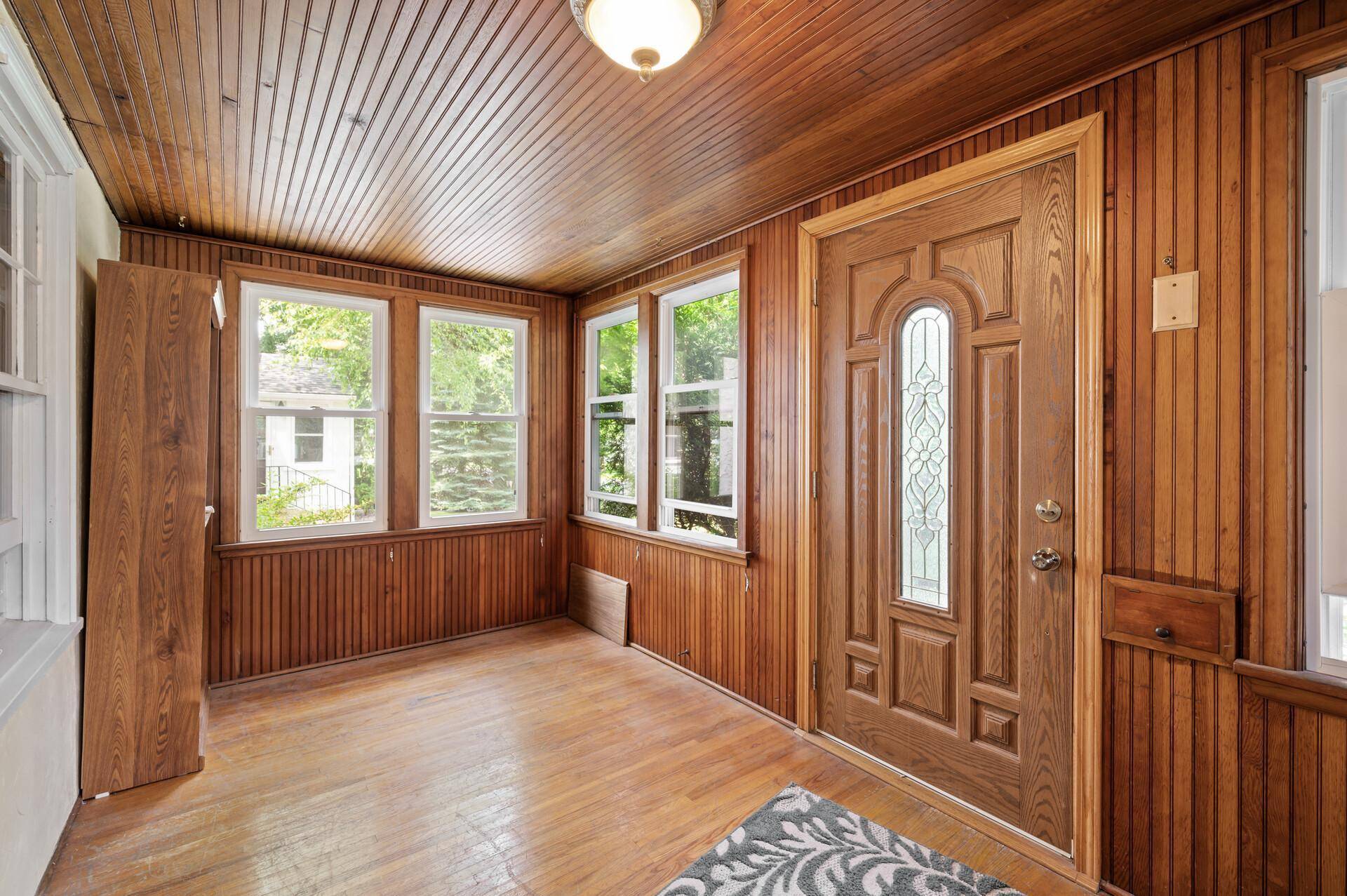 West Saint Paul, MN 55118,967 Stryker AVE
