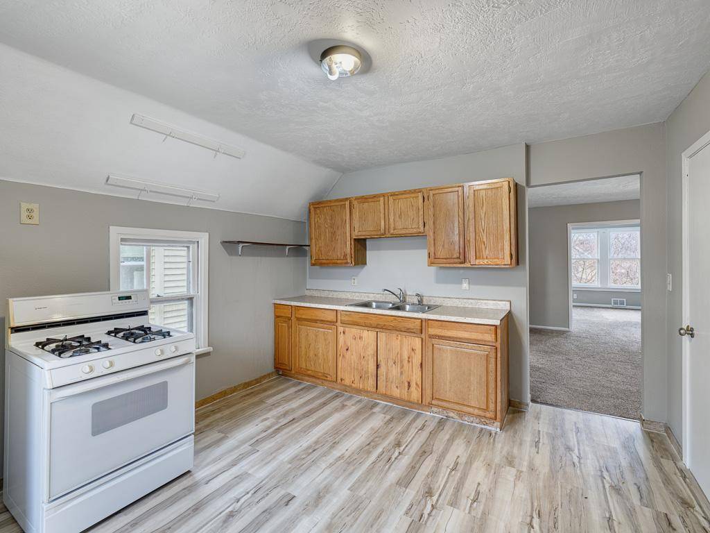 Saint Paul, MN 55104,818 Edmund AVE
