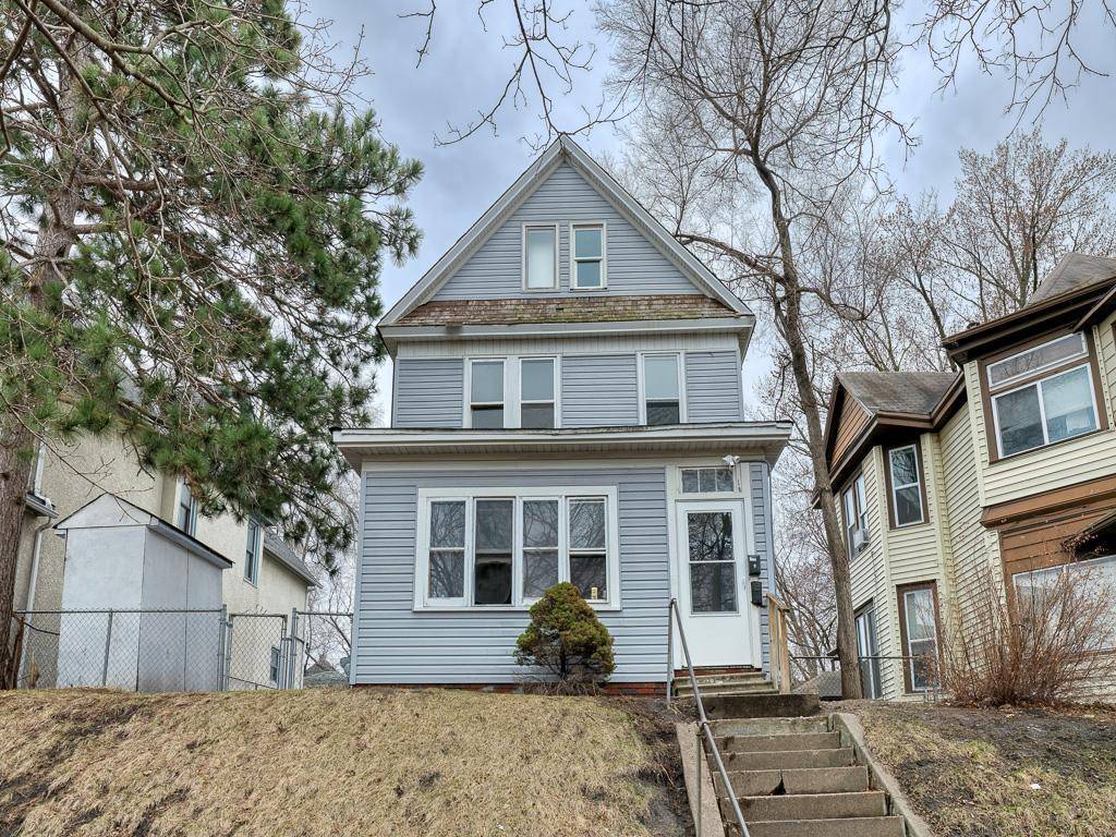 Saint Paul, MN 55104,818 Edmund AVE